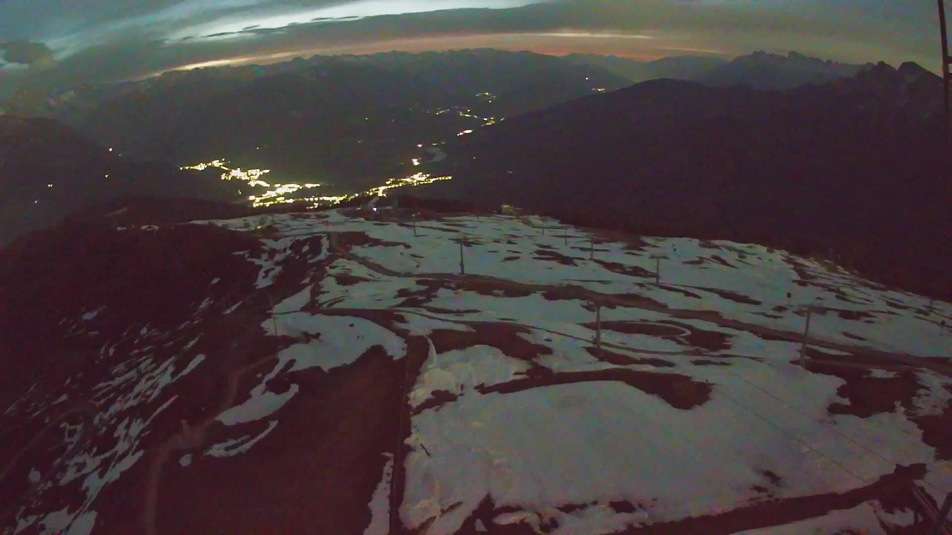 Kronplatz peak | view to Valdaora – Olang
