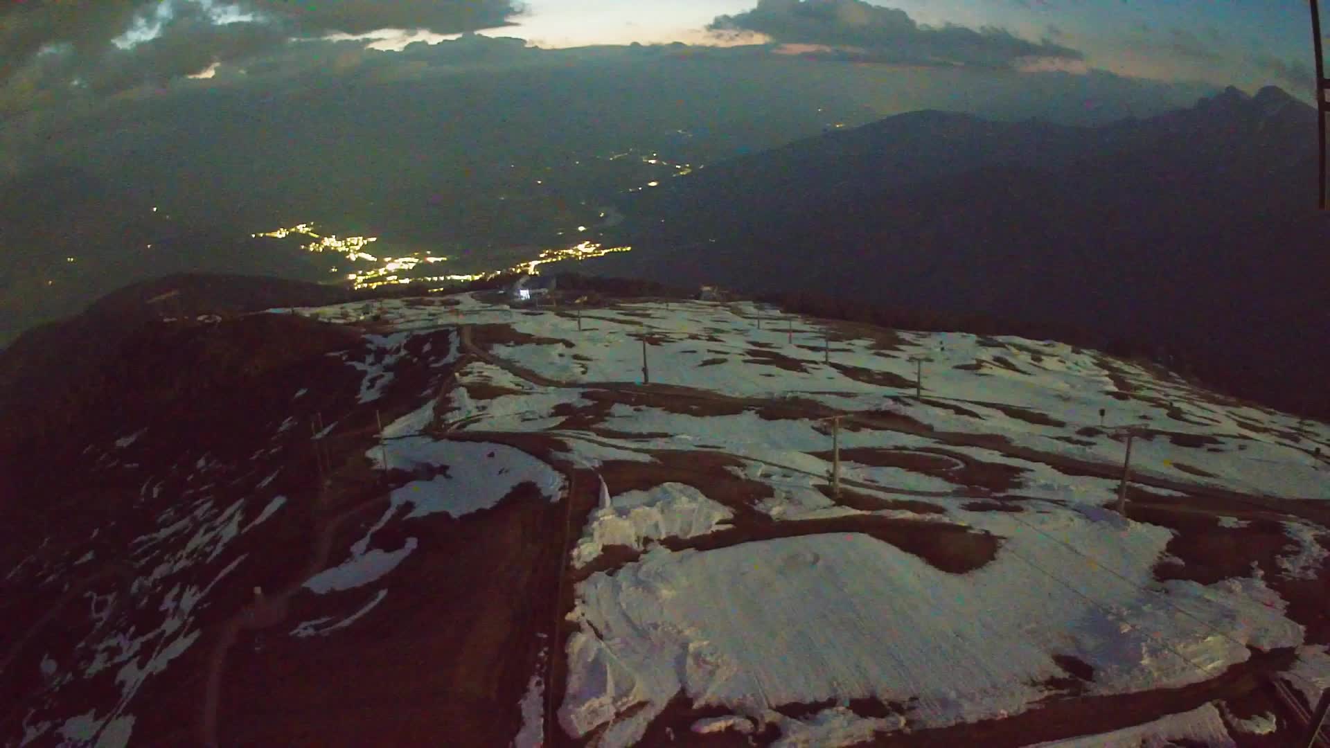 Kronplatz peak | view to Valdaora – Olang