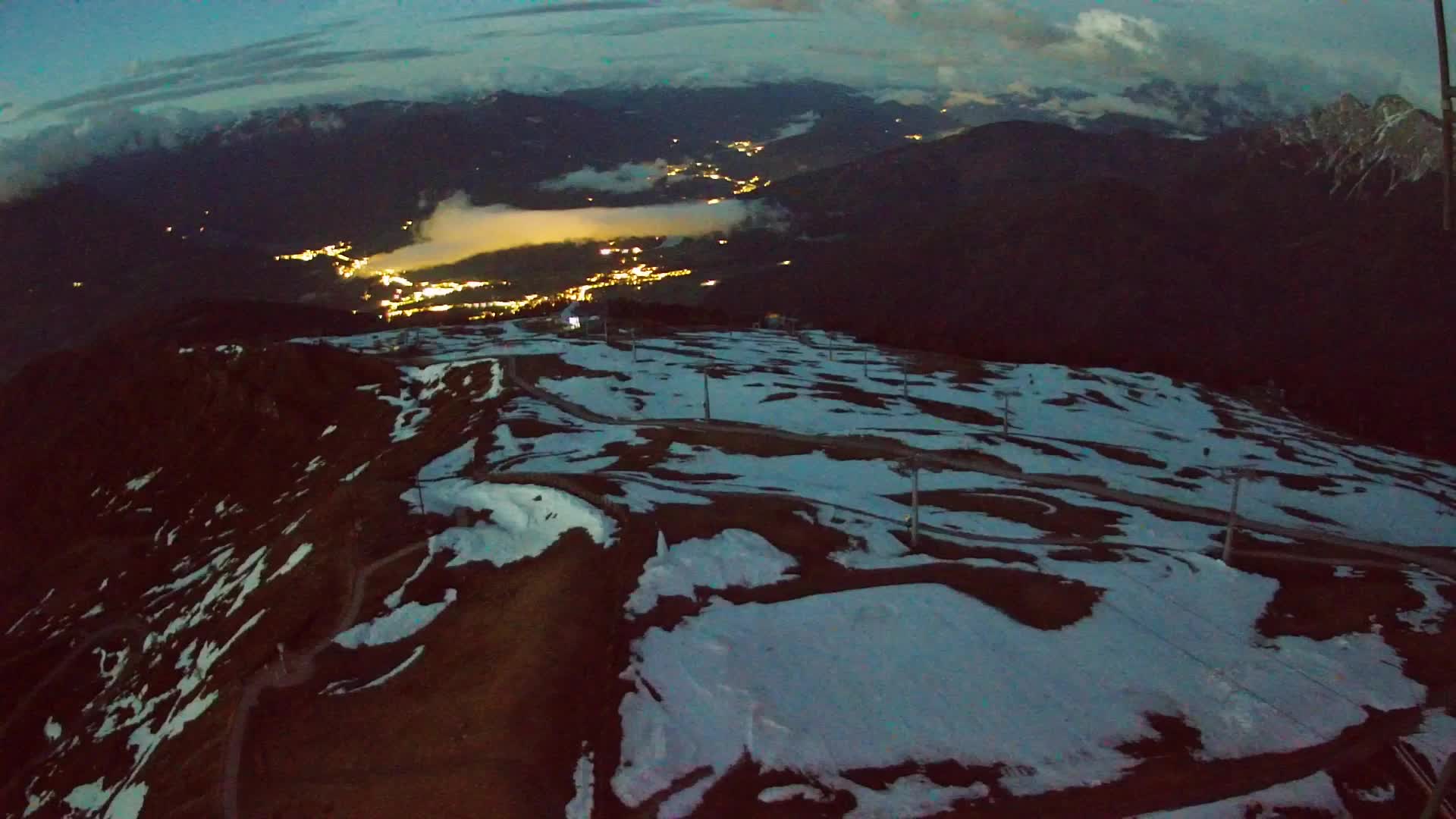 Kronplatz peak | view to Valdaora – Olang