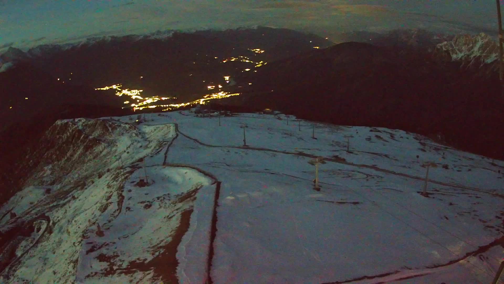 Kronplatz peak | view to Valdaora – Olang