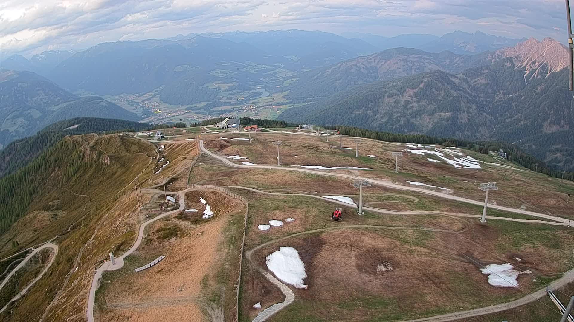 Kronplatz peak | view to Valdaora – Olang