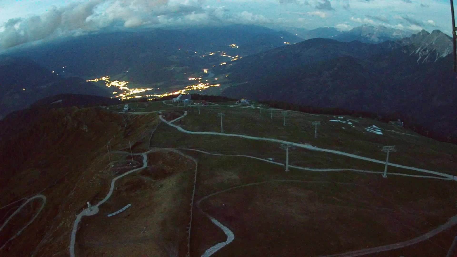 Kronplatz peak | view to Valdaora – Olang