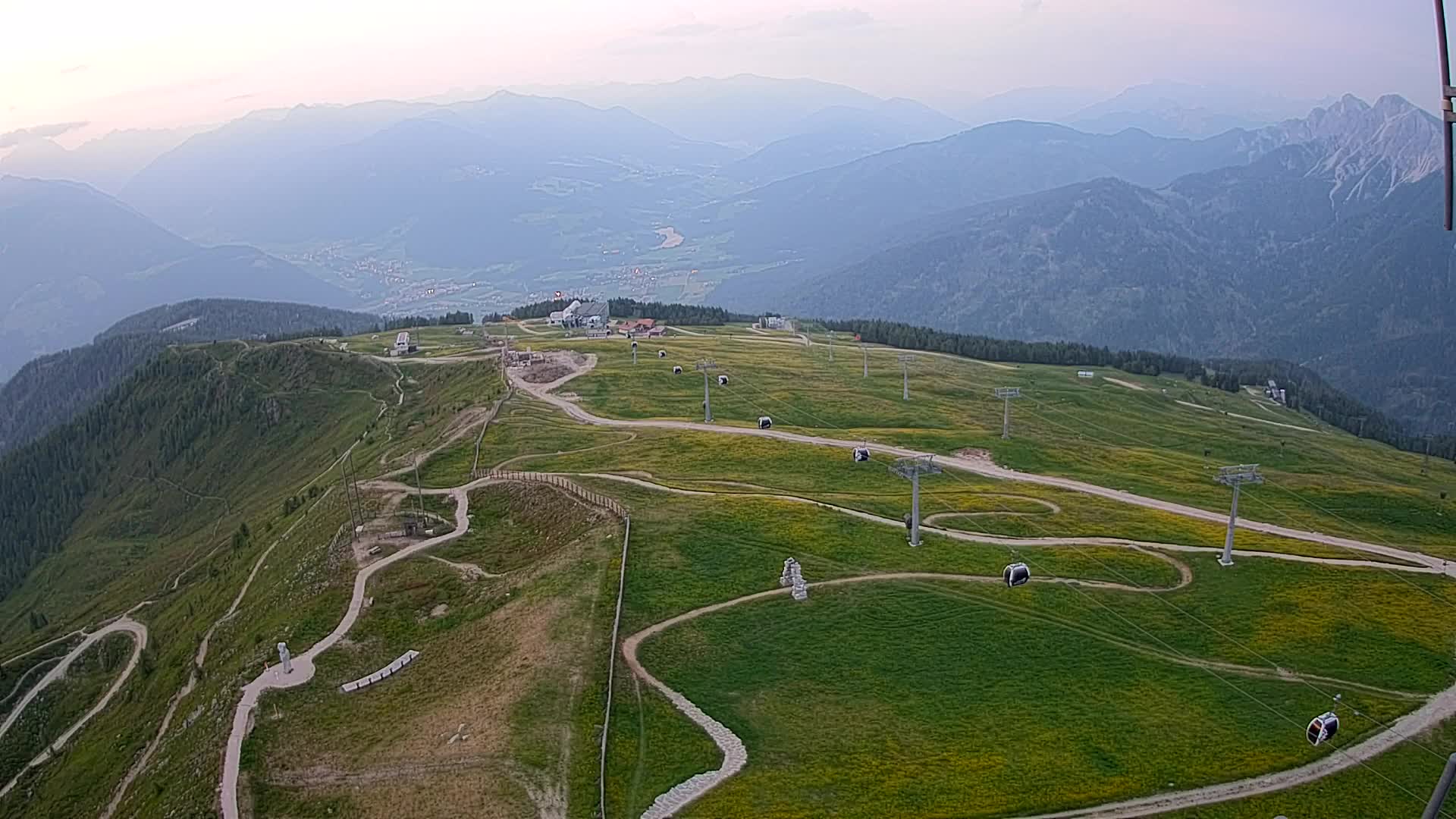 Kronplatz peak | view to Valdaora – Olang