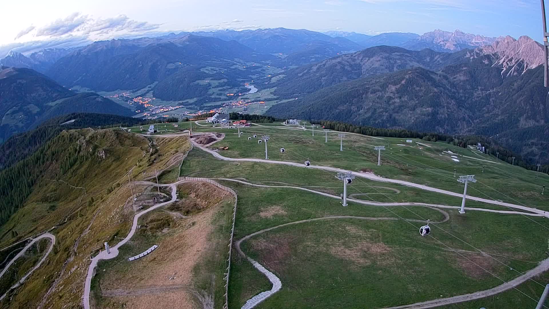 Kronplatz peak | view to Valdaora – Olang
