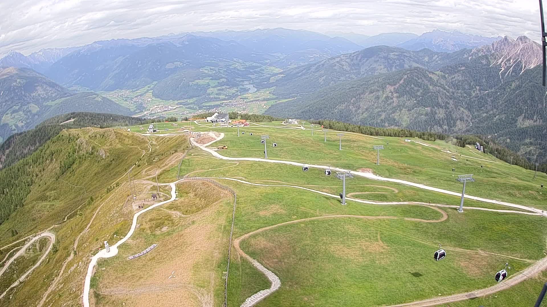 Kronplatz peak | view to Valdaora – Olang