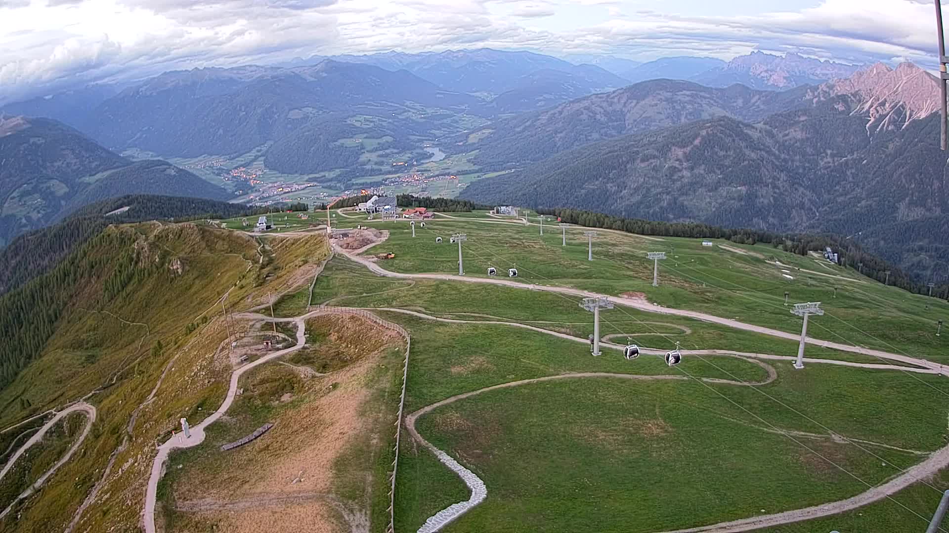 Kronplatz peak | view to Valdaora – Olang