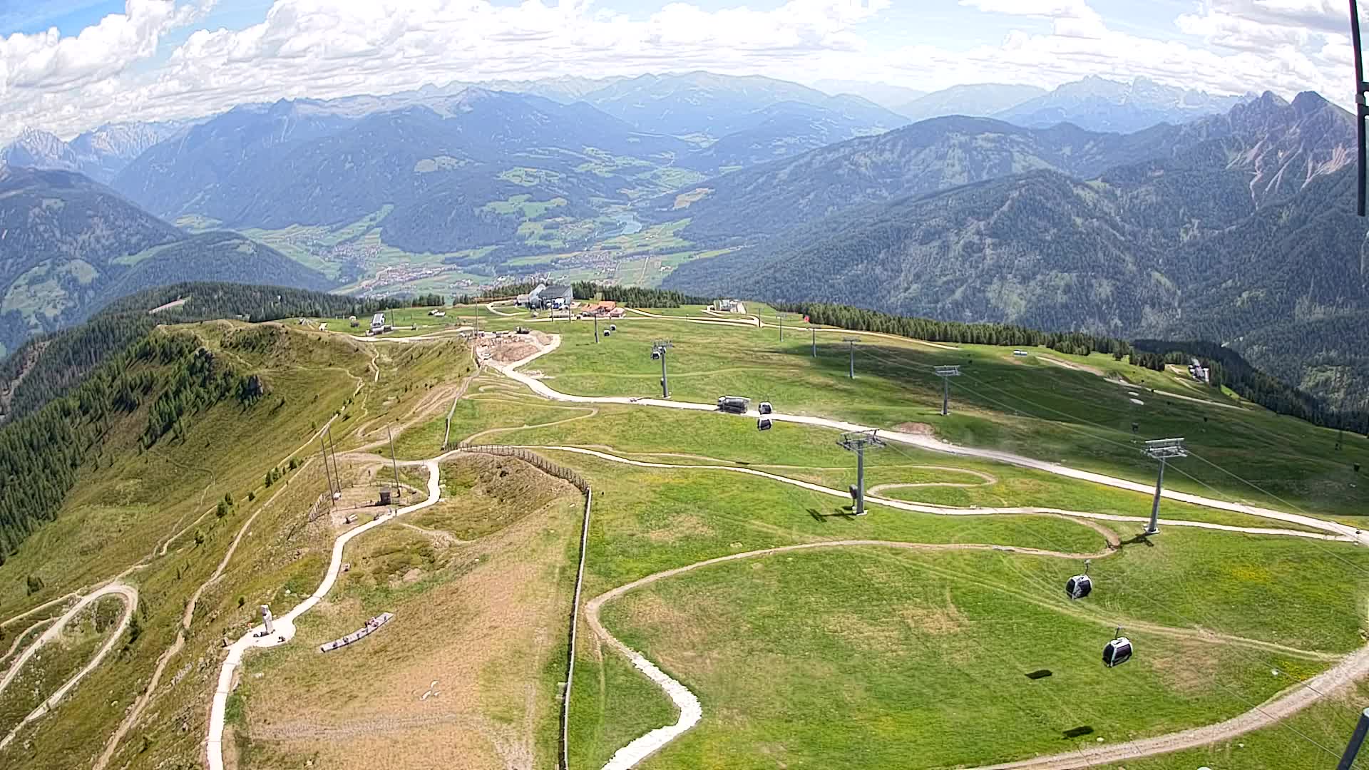 Kronplatz peak | view to Valdaora – Olang