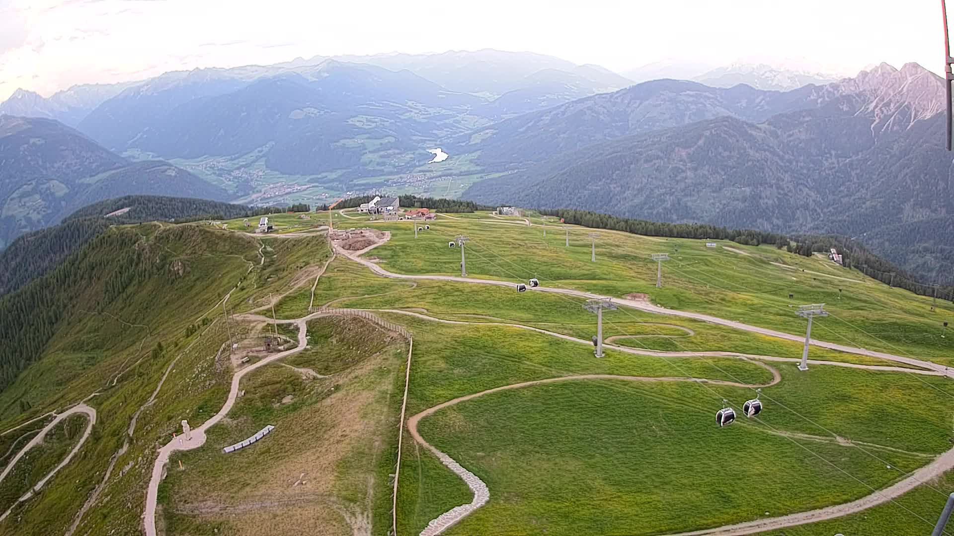 Kronplatz peak | view to Valdaora – Olang