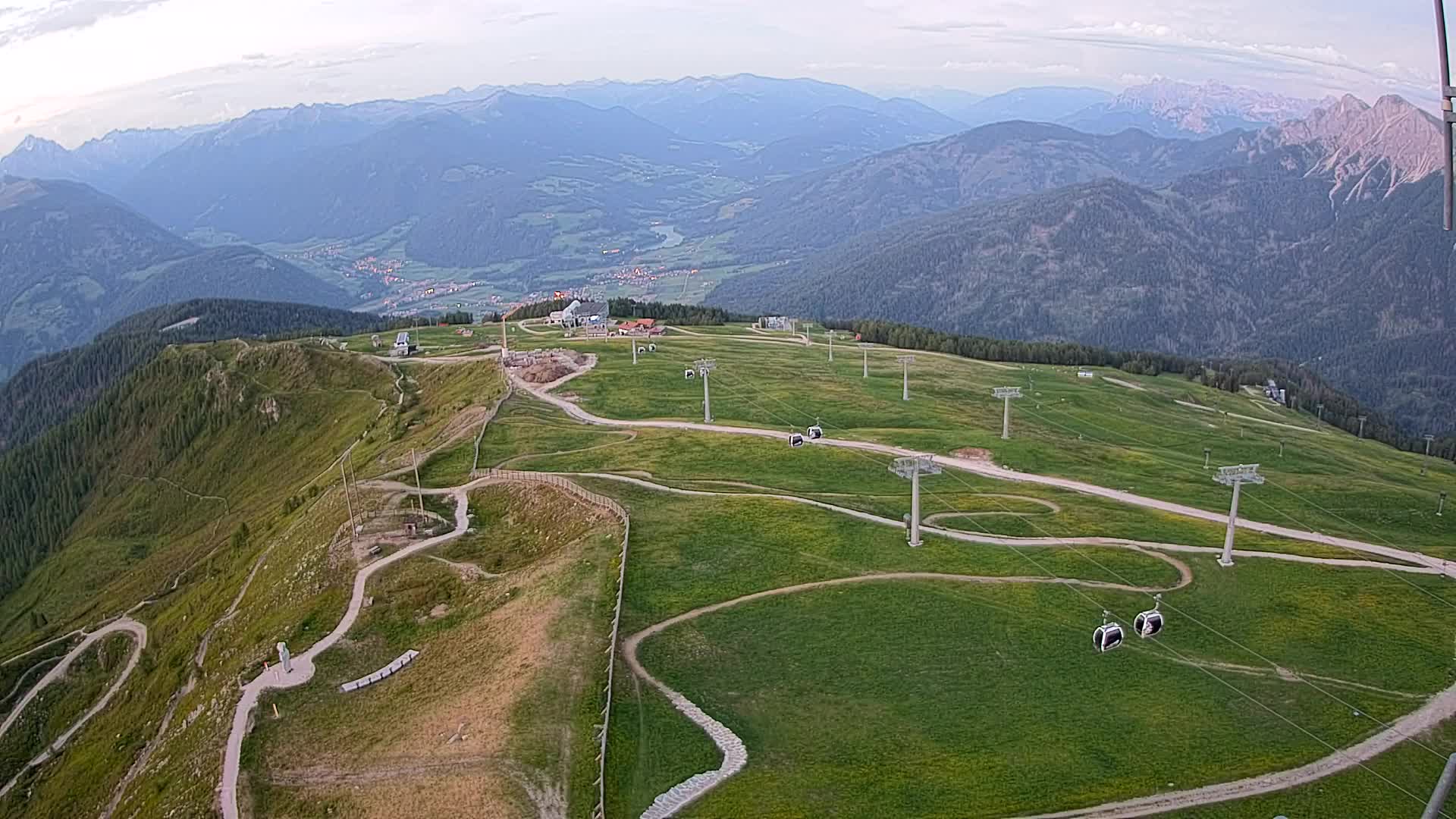 Kronplatz peak | view to Valdaora – Olang