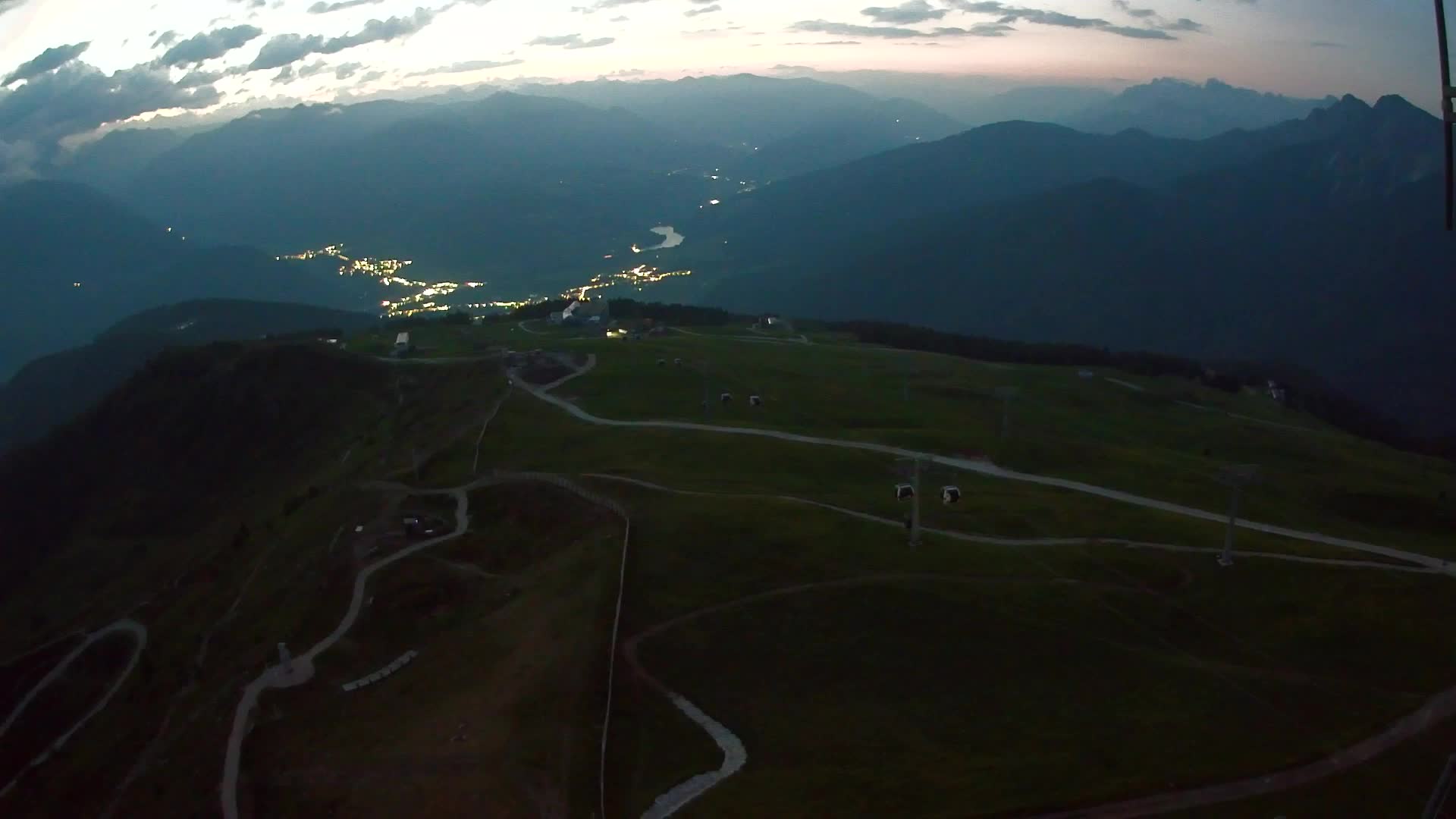 Kronplatz peak | view to Valdaora – Olang