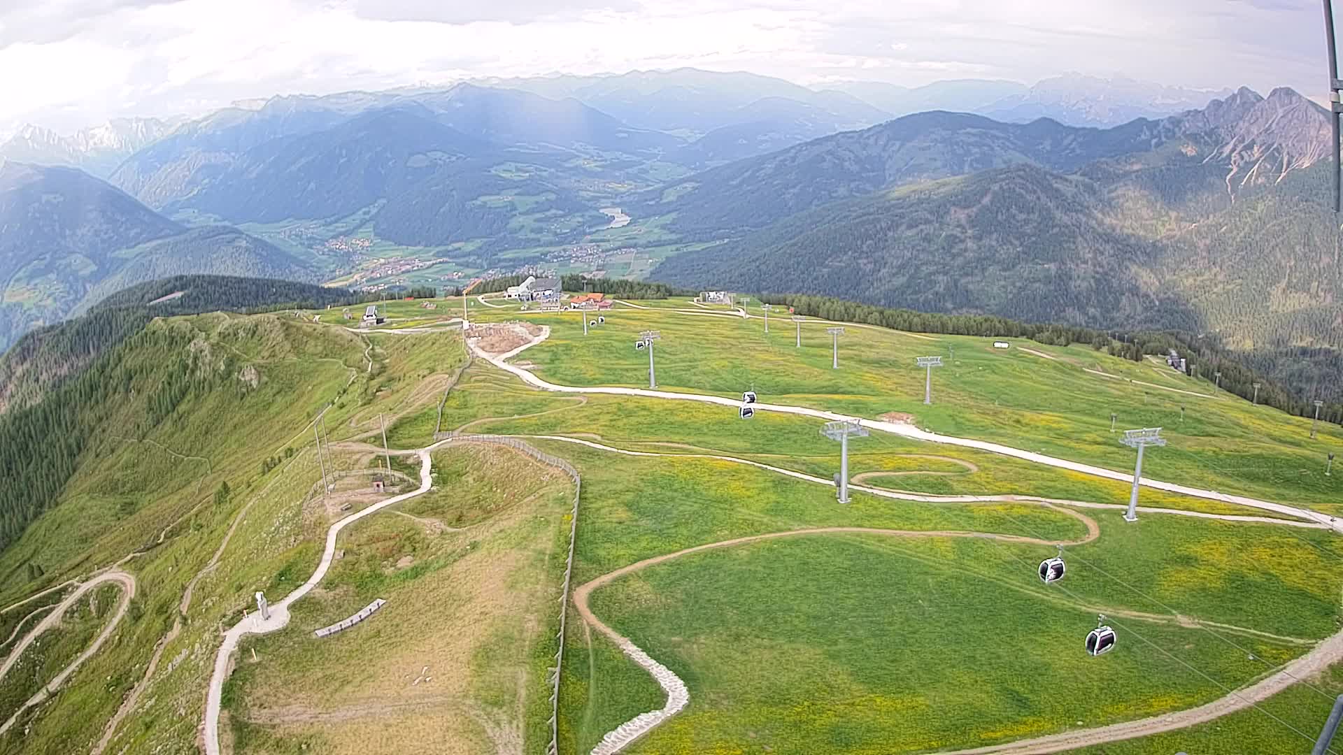 Kronplatz peak | view to Valdaora – Olang