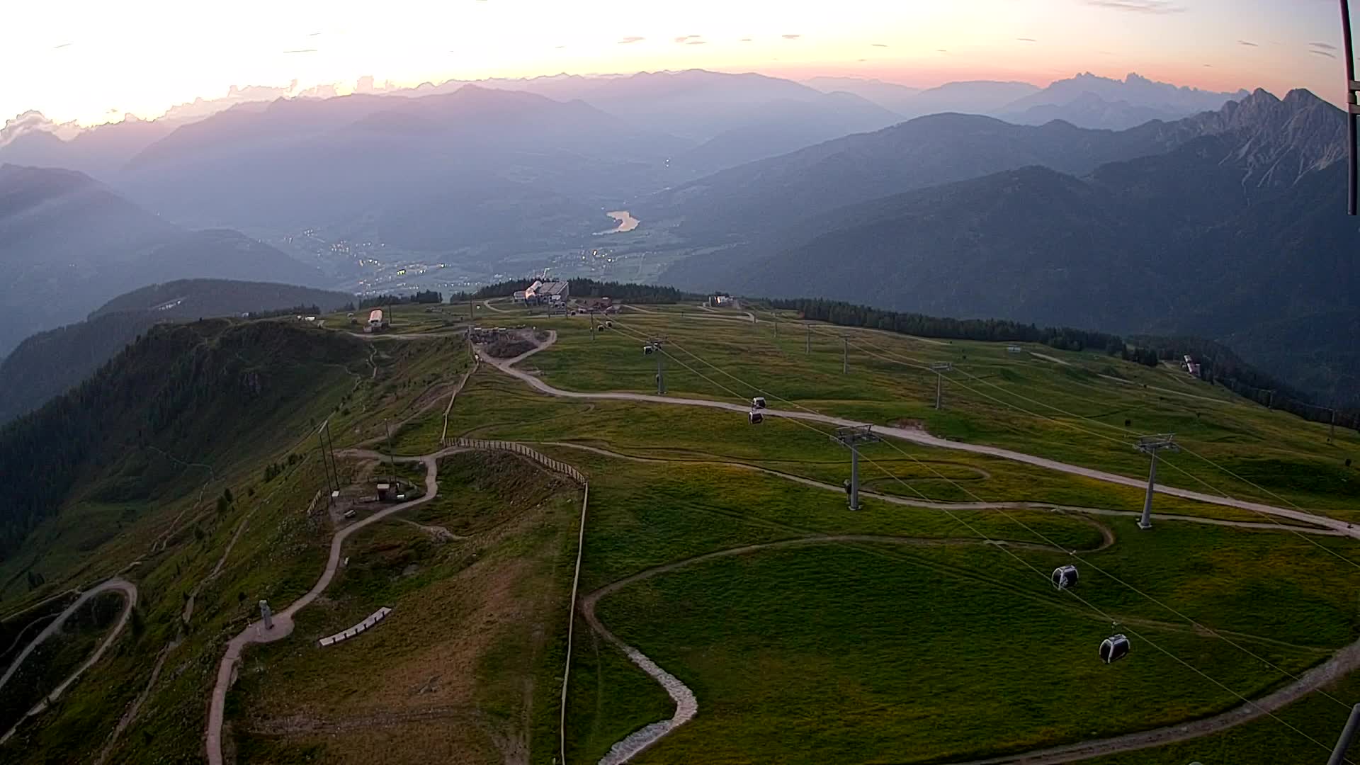 Kronplatz peak | view to Valdaora – Olang