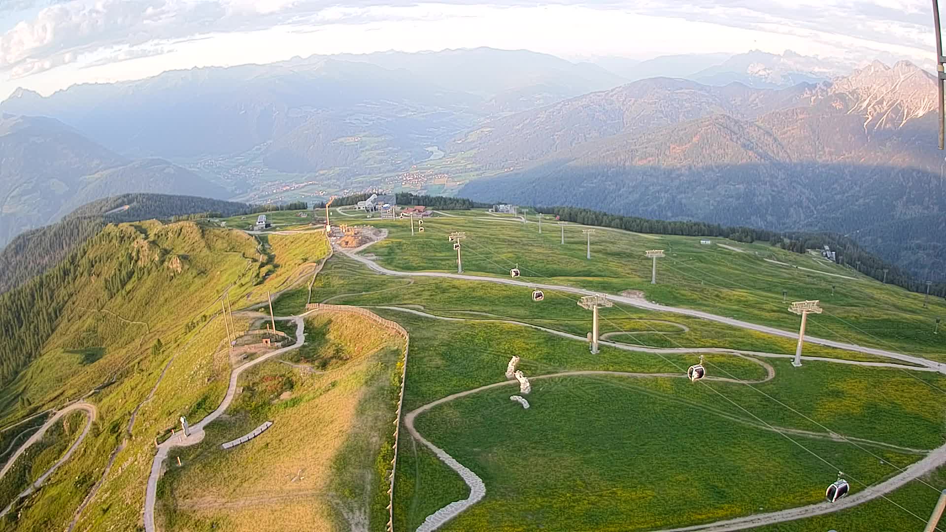 Kronplatz peak | view to Valdaora – Olang