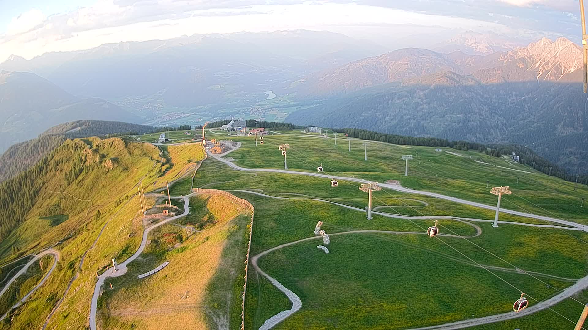 Kronplatz peak | view to Valdaora – Olang