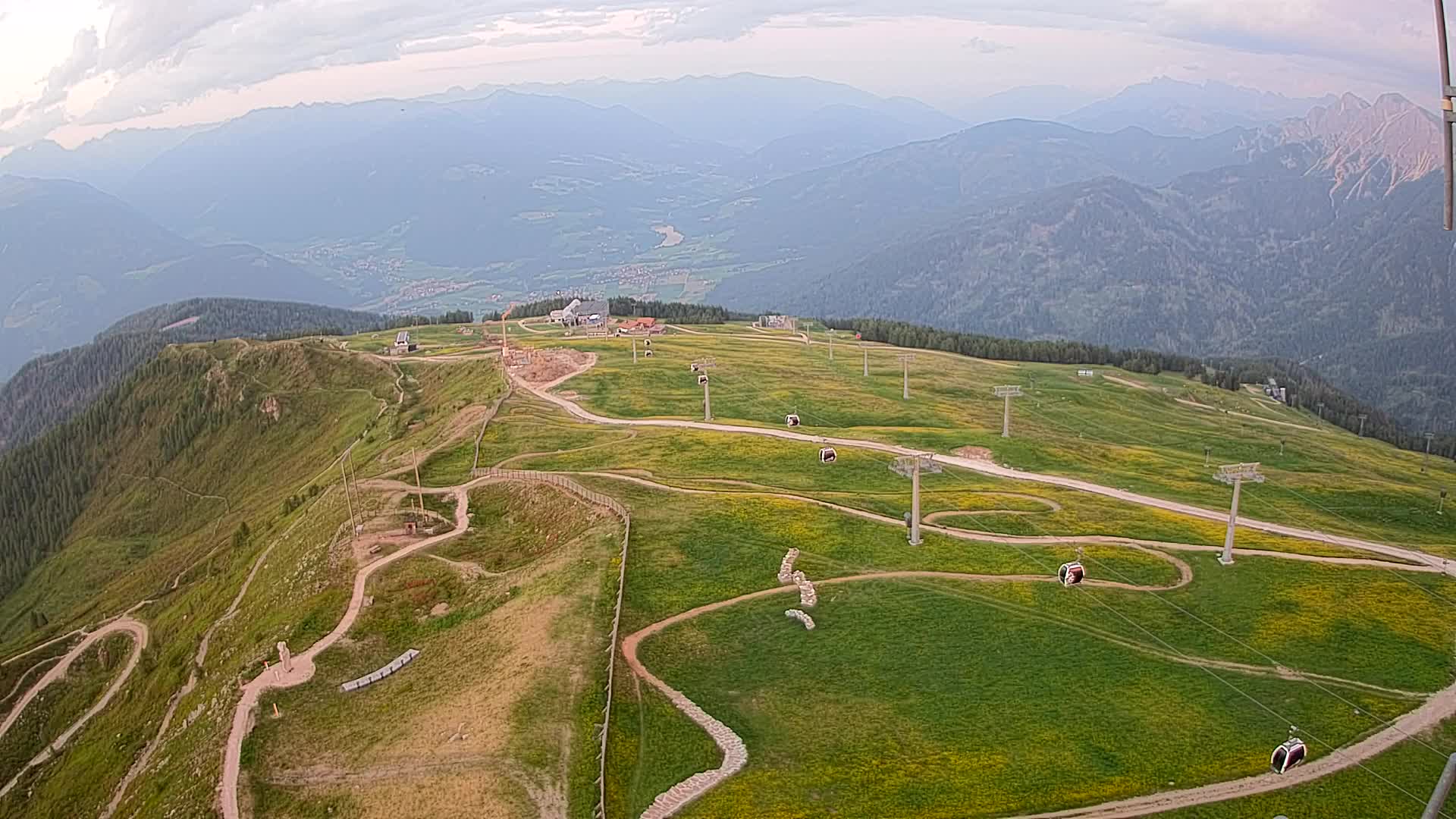 Kronplatz peak | view to Valdaora – Olang