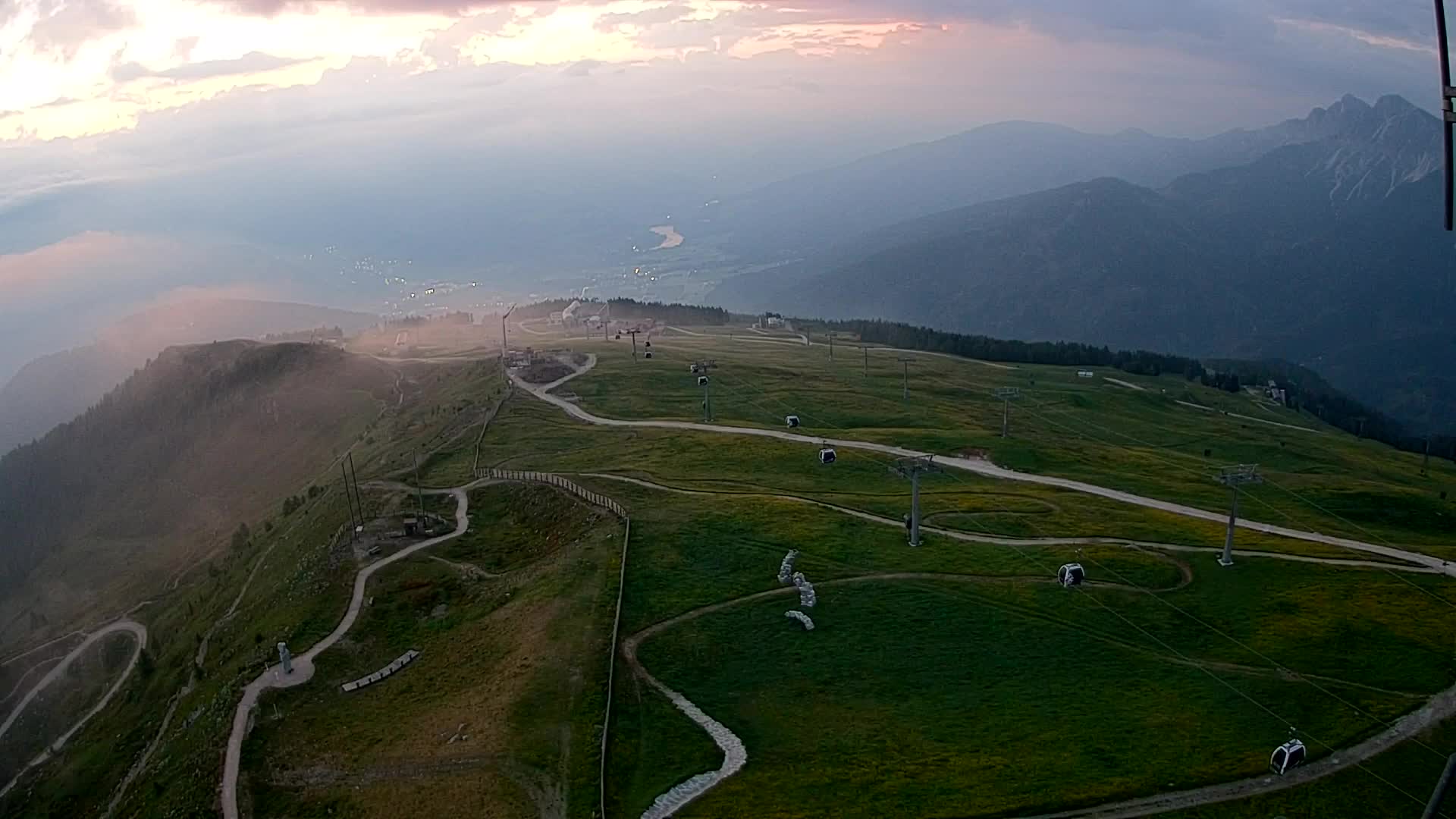 Kronplatz peak | view to Valdaora – Olang
