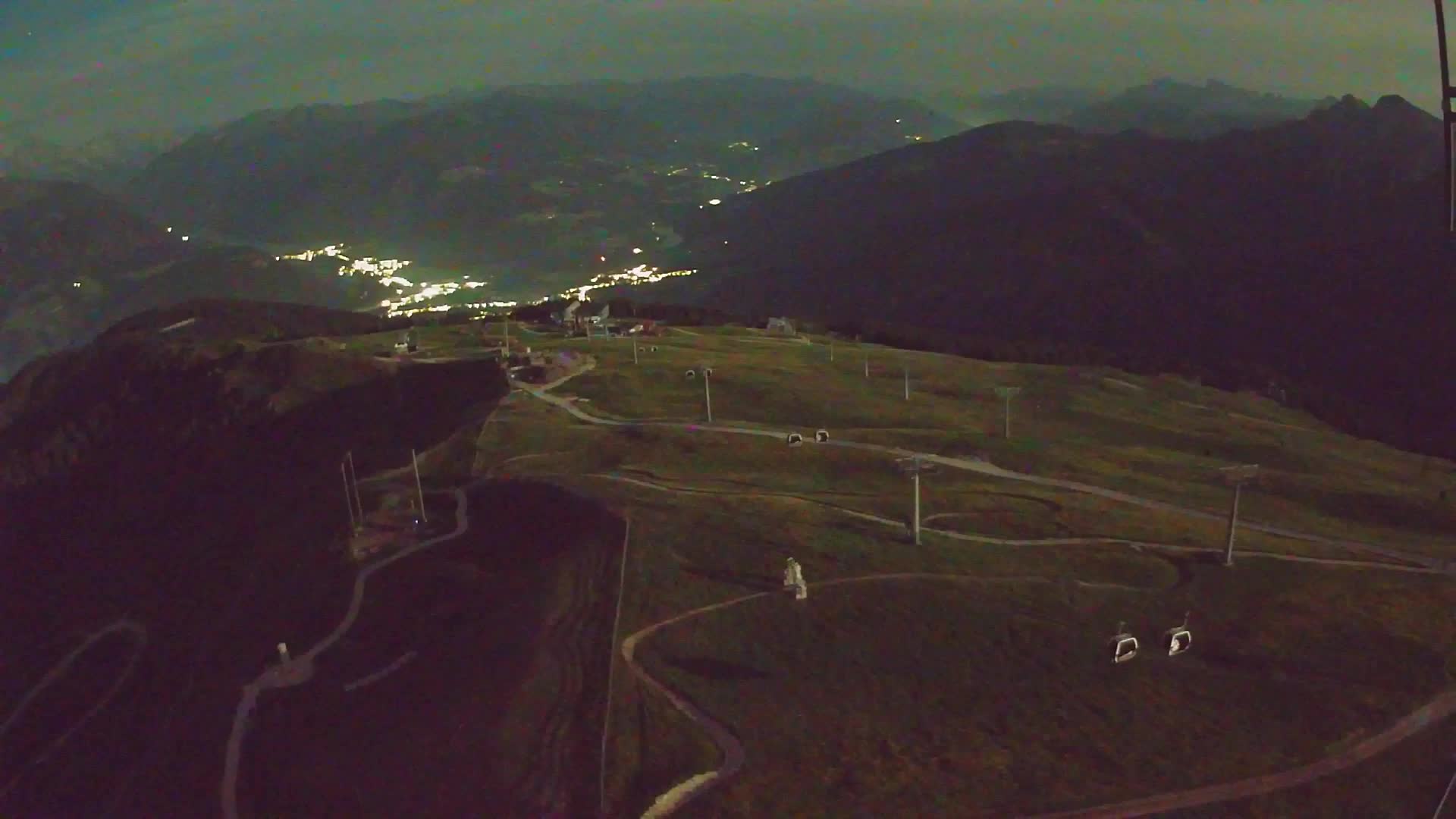 Kronplatz peak | view to Valdaora – Olang