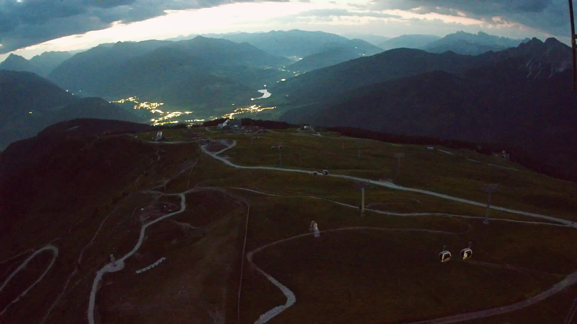 Kronplatz peak | view to Valdaora – Olang