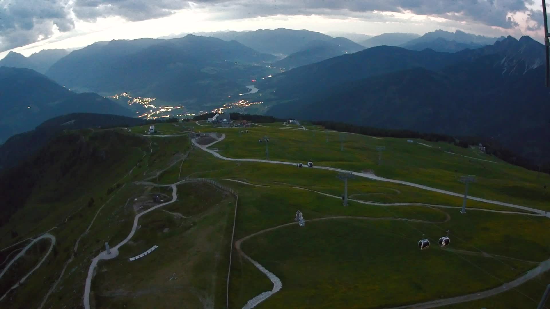 Kronplatz peak | view to Valdaora – Olang