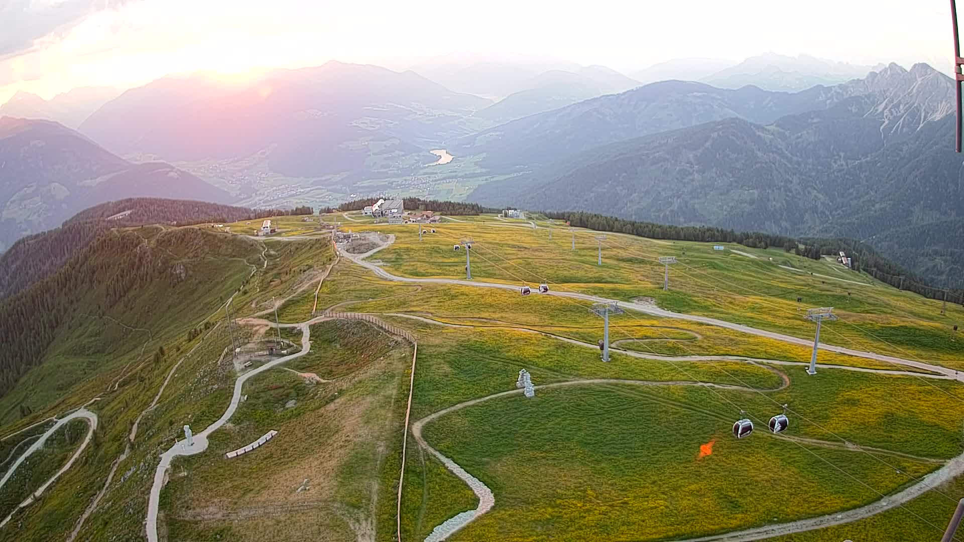 Kronplatz peak | view to Valdaora – Olang