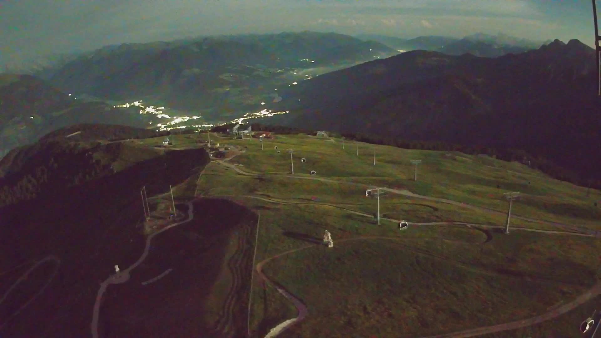 Kronplatz peak | view to Valdaora – Olang