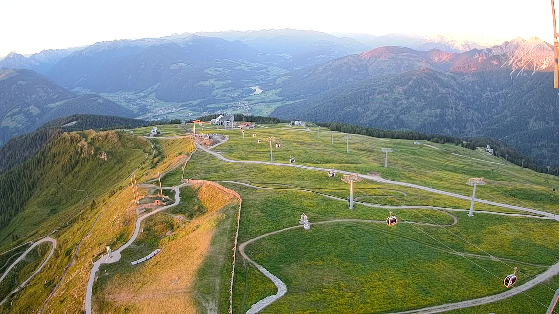Kronplatz peak | view to Valdaora – Olang