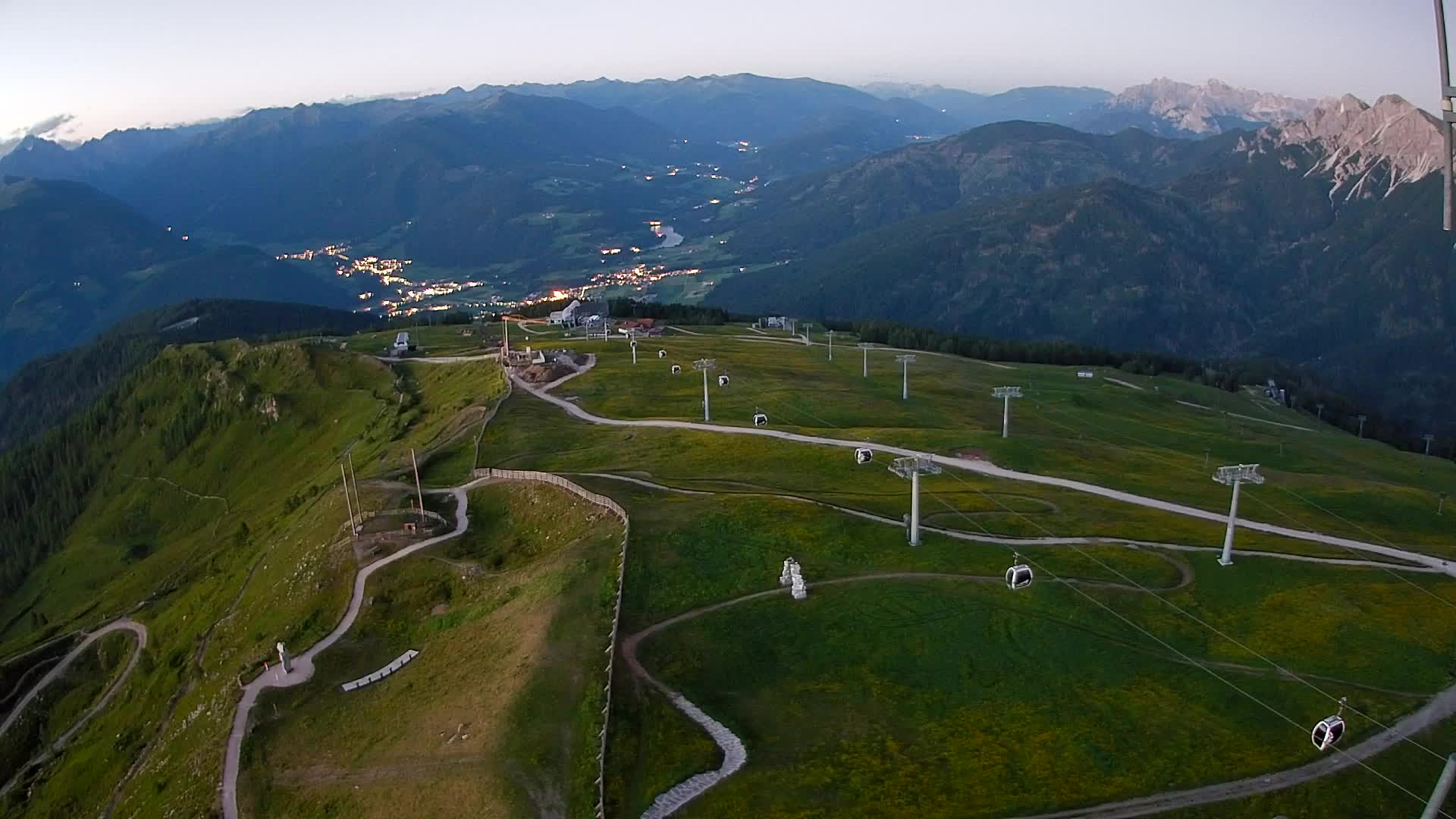 Kronplatz peak | view to Valdaora – Olang