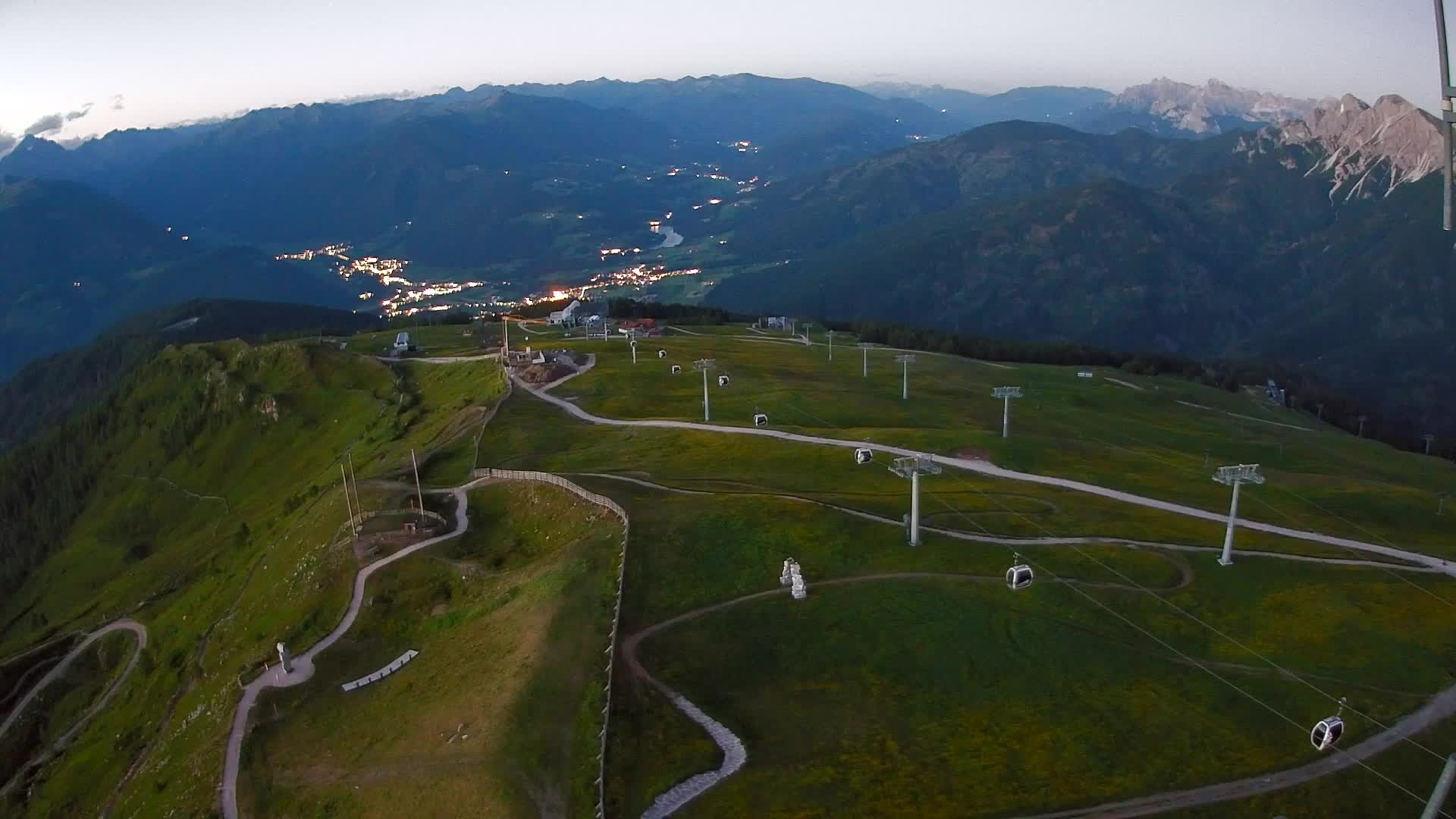 Kronplatz peak | view to Valdaora – Olang