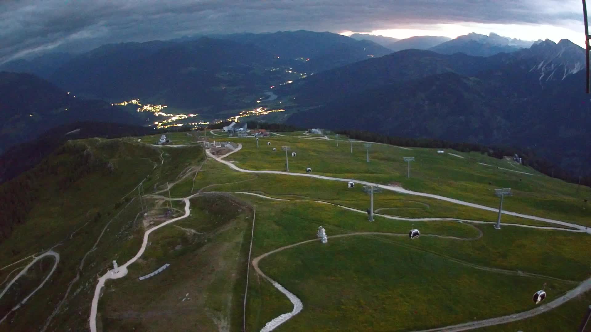 Kronplatz peak | view to Valdaora – Olang