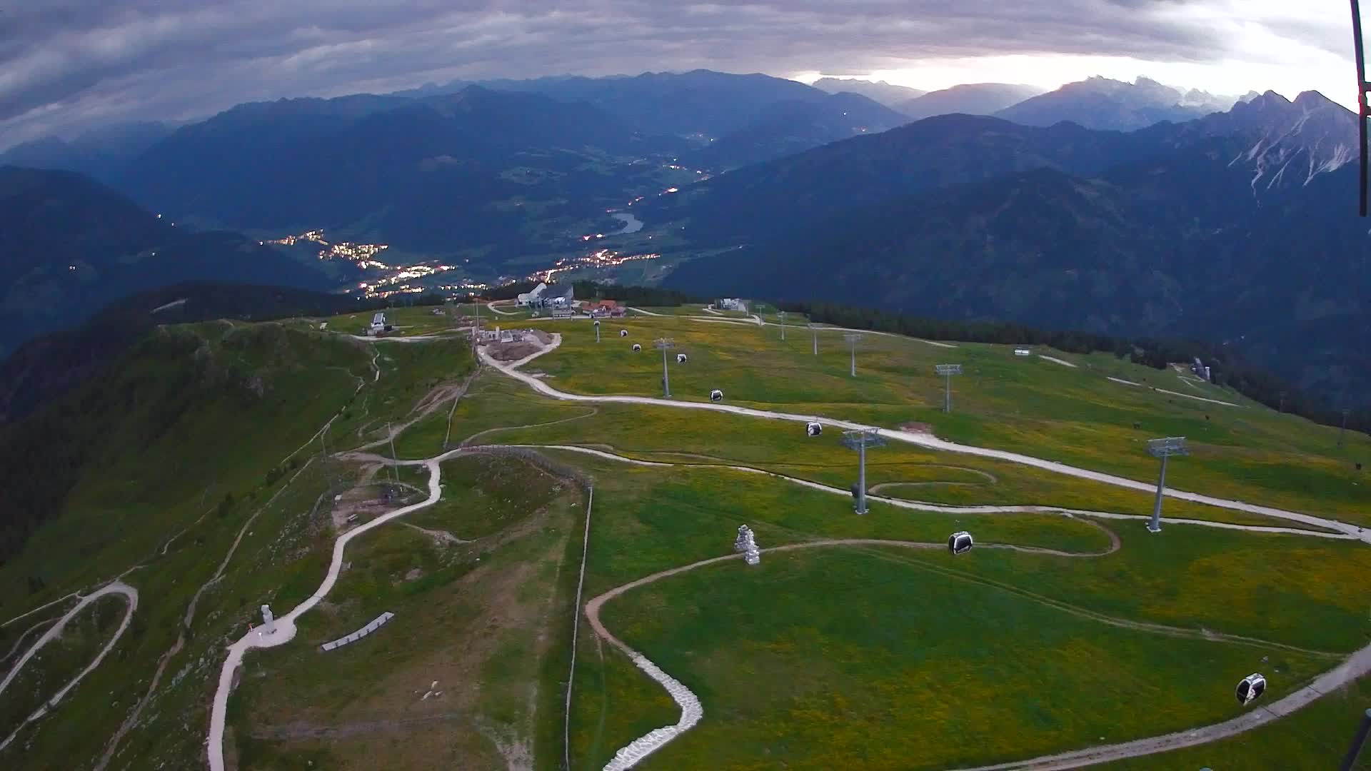 Sommet du Kronplatz | vue sur Valdaora – Olang