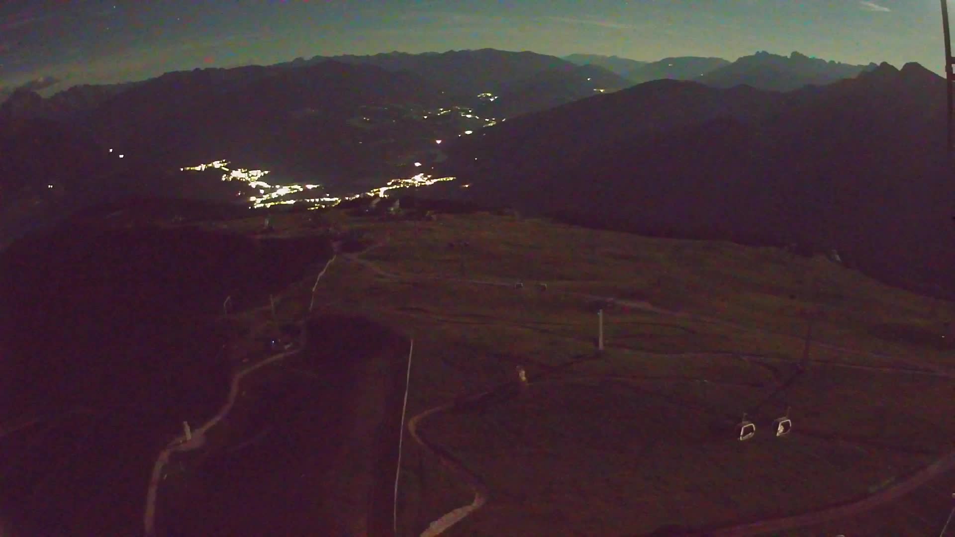 Kronplatz peak | view to Valdaora – Olang
