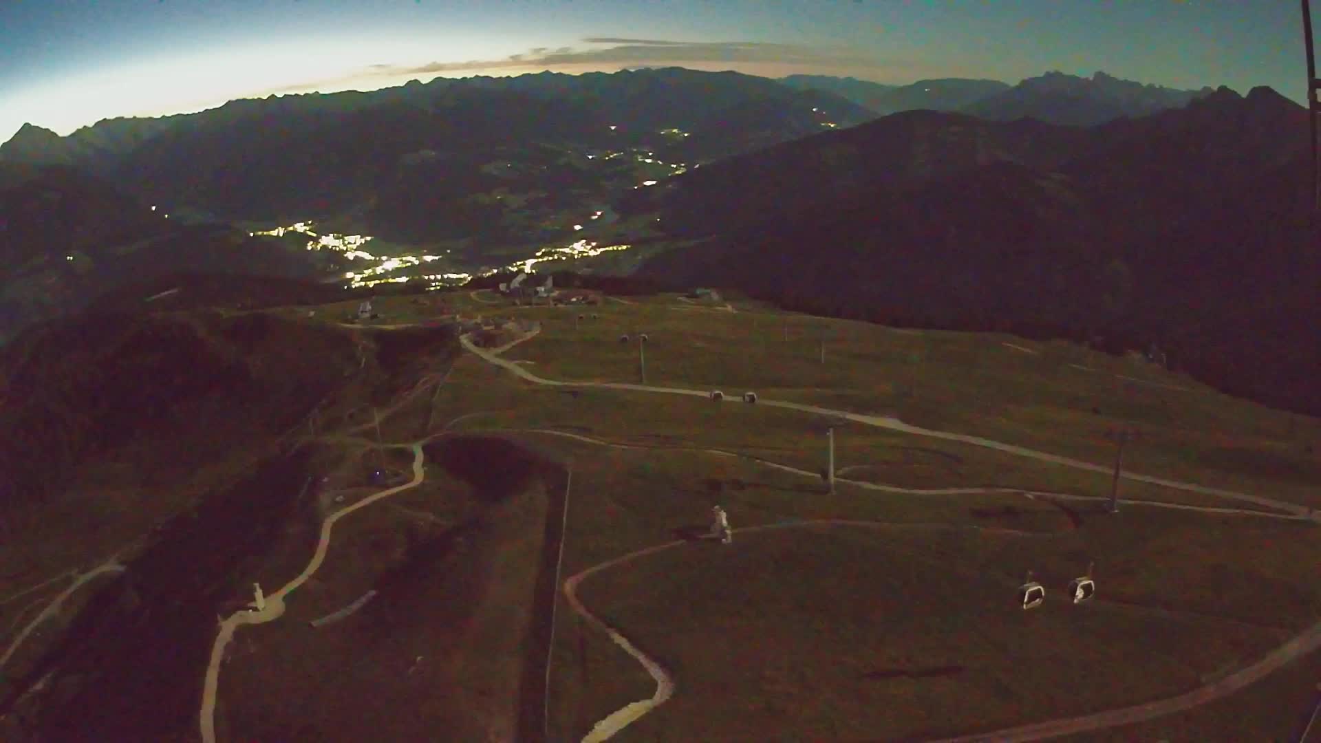 Kronplatz peak | view to Valdaora – Olang