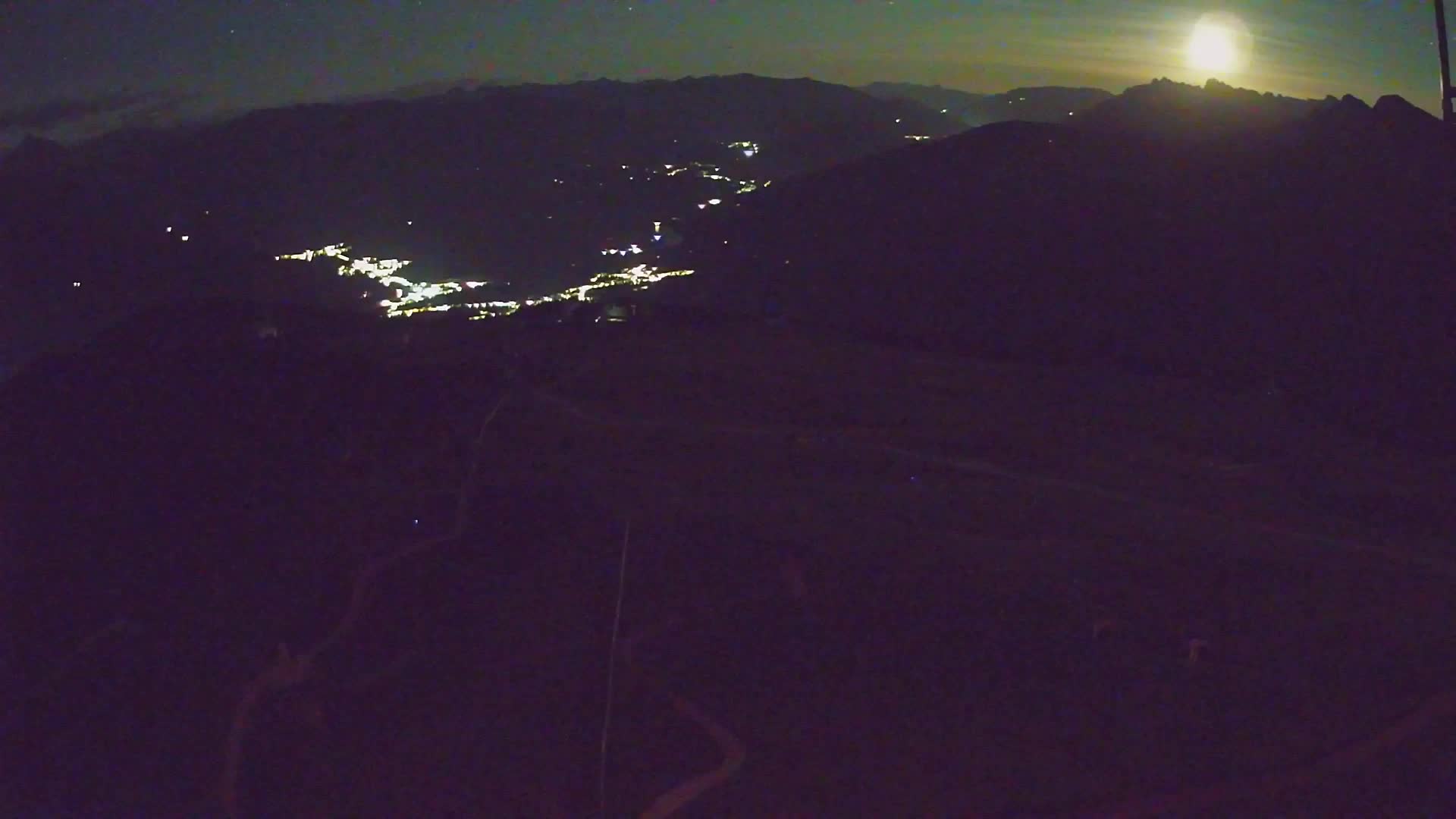 Kronplatz peak | view to Valdaora – Olang