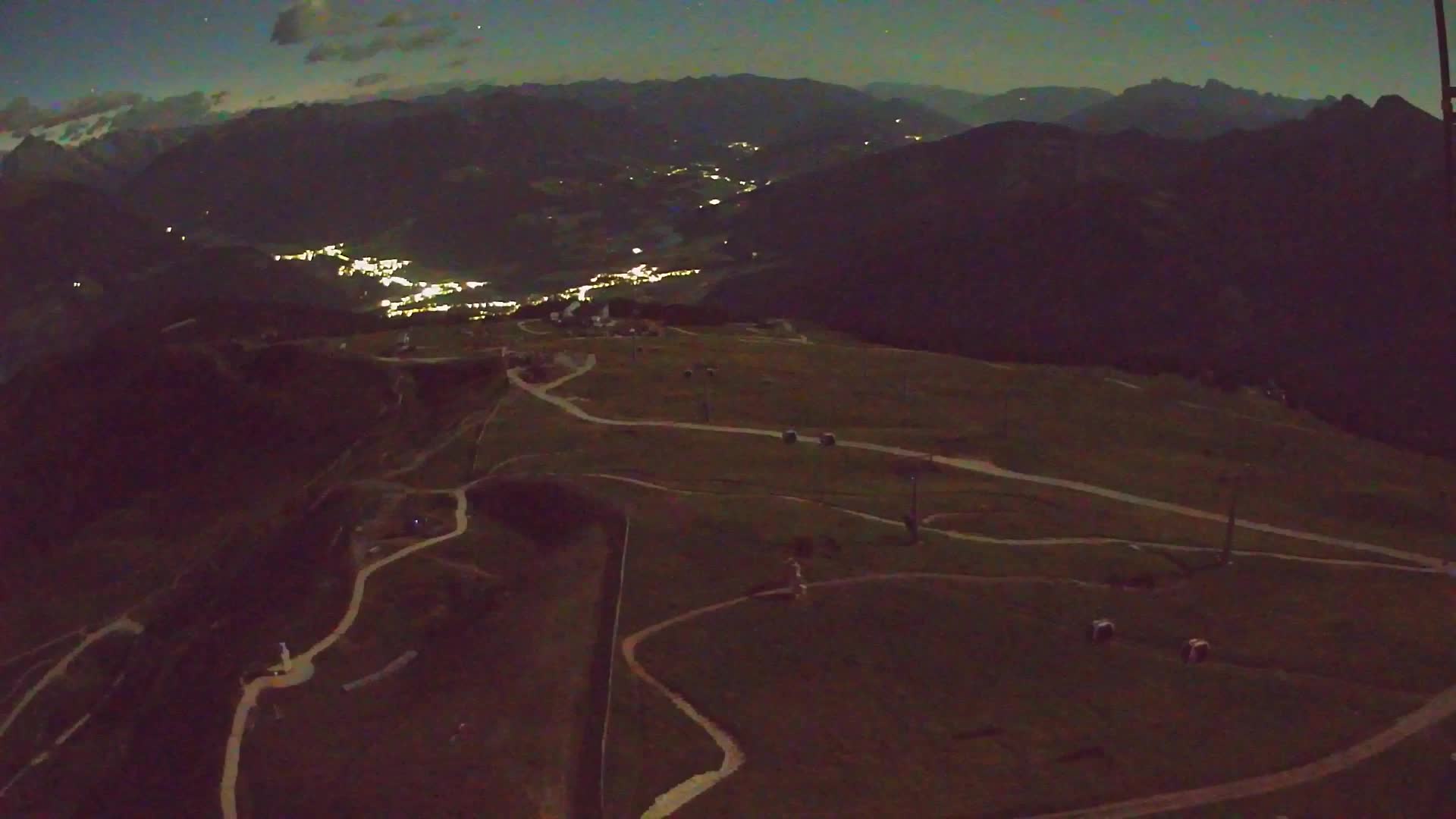 Kronplatz peak | view to Valdaora – Olang