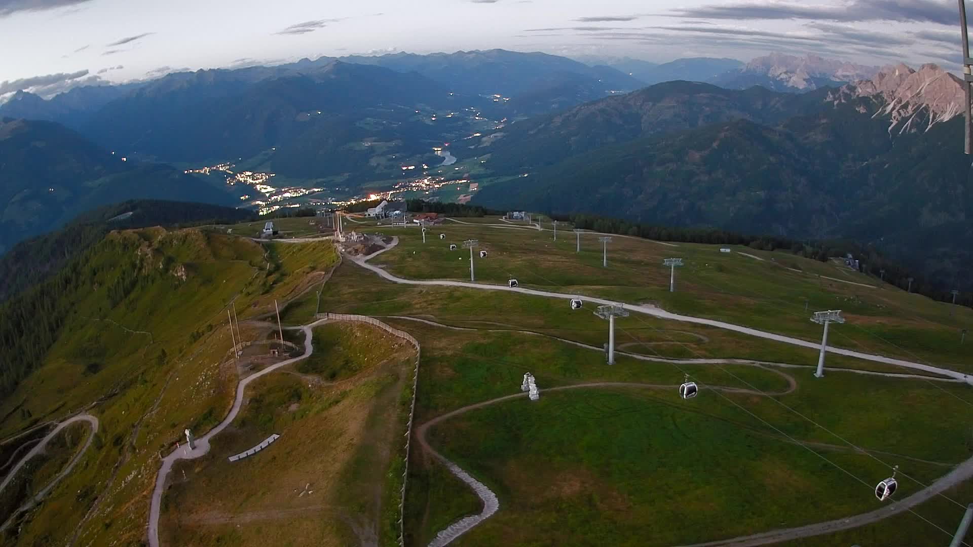 Sommet du Kronplatz | vue sur Valdaora – Olang