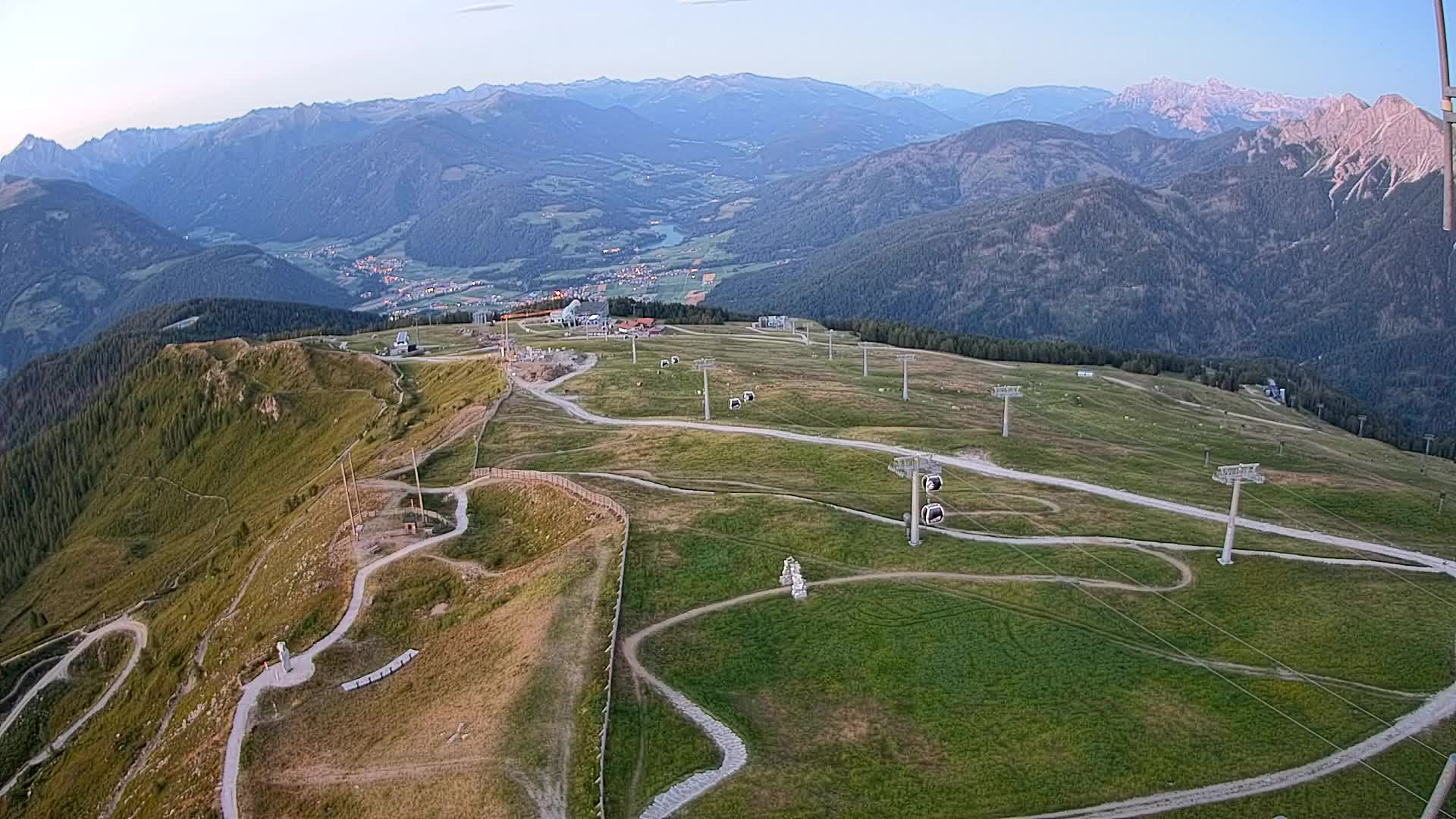 Kronplatz peak | view to Valdaora – Olang