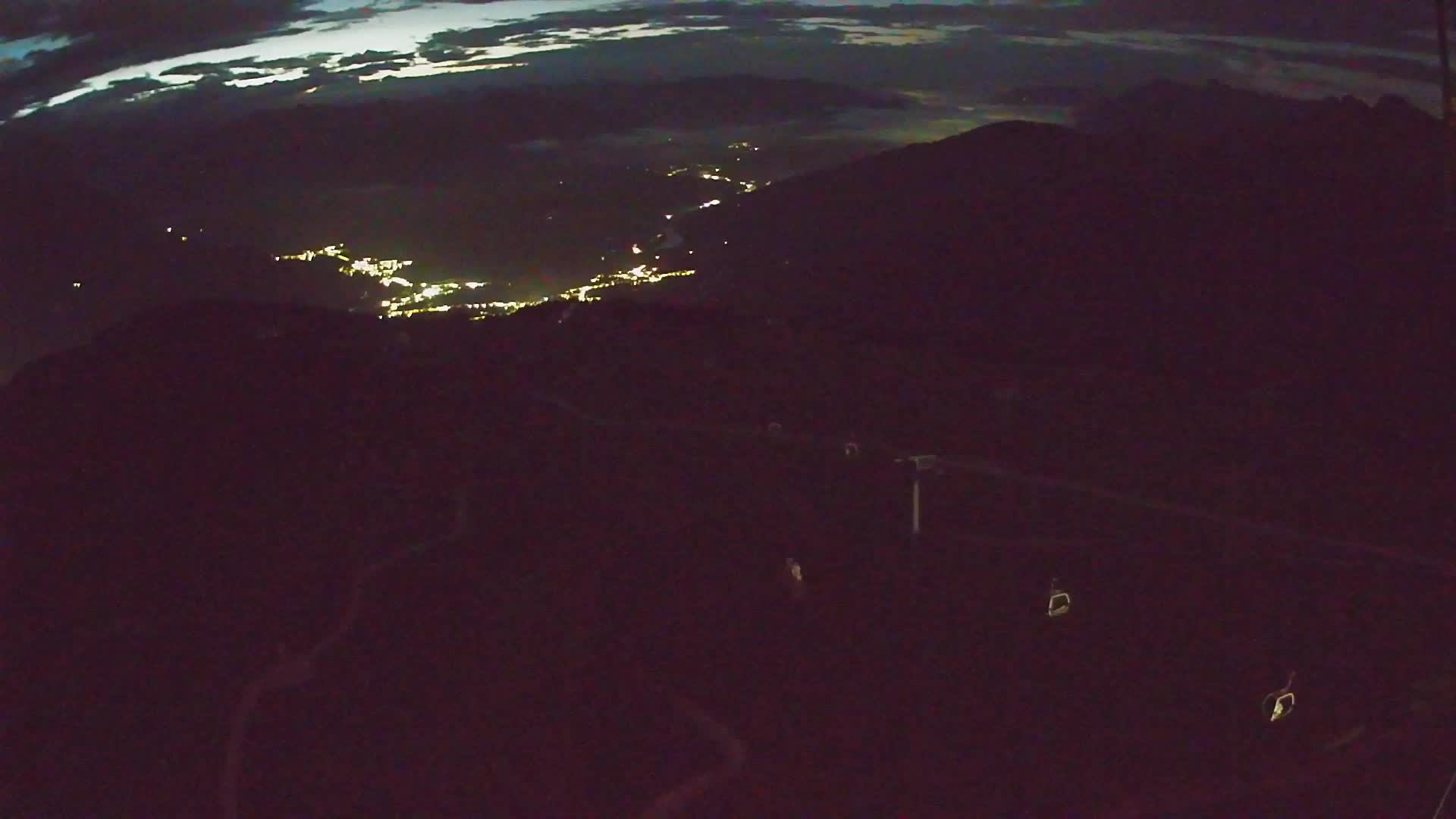 Kronplatz peak | view to Valdaora – Olang