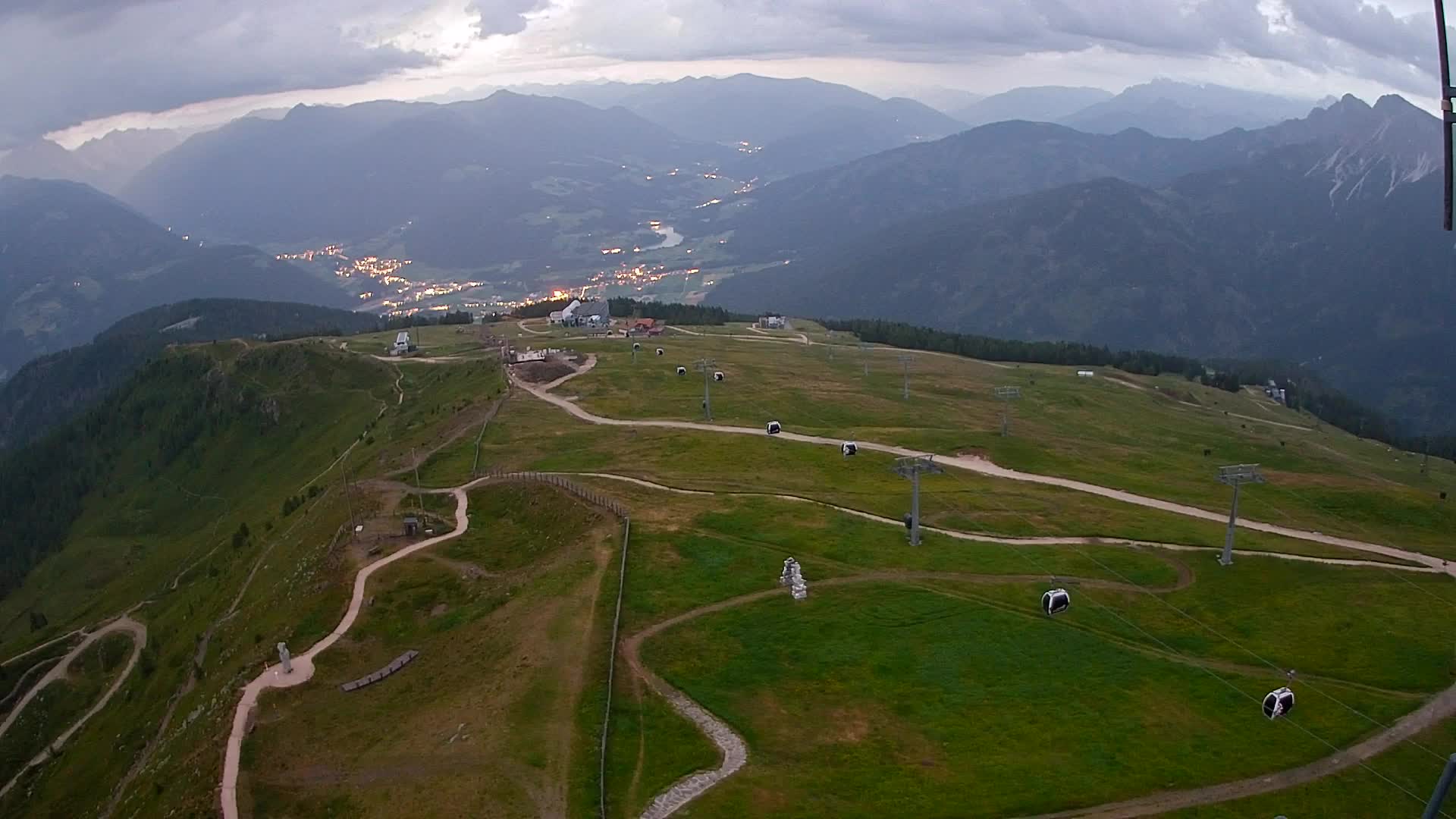 Kronplatz peak | view to Valdaora – Olang