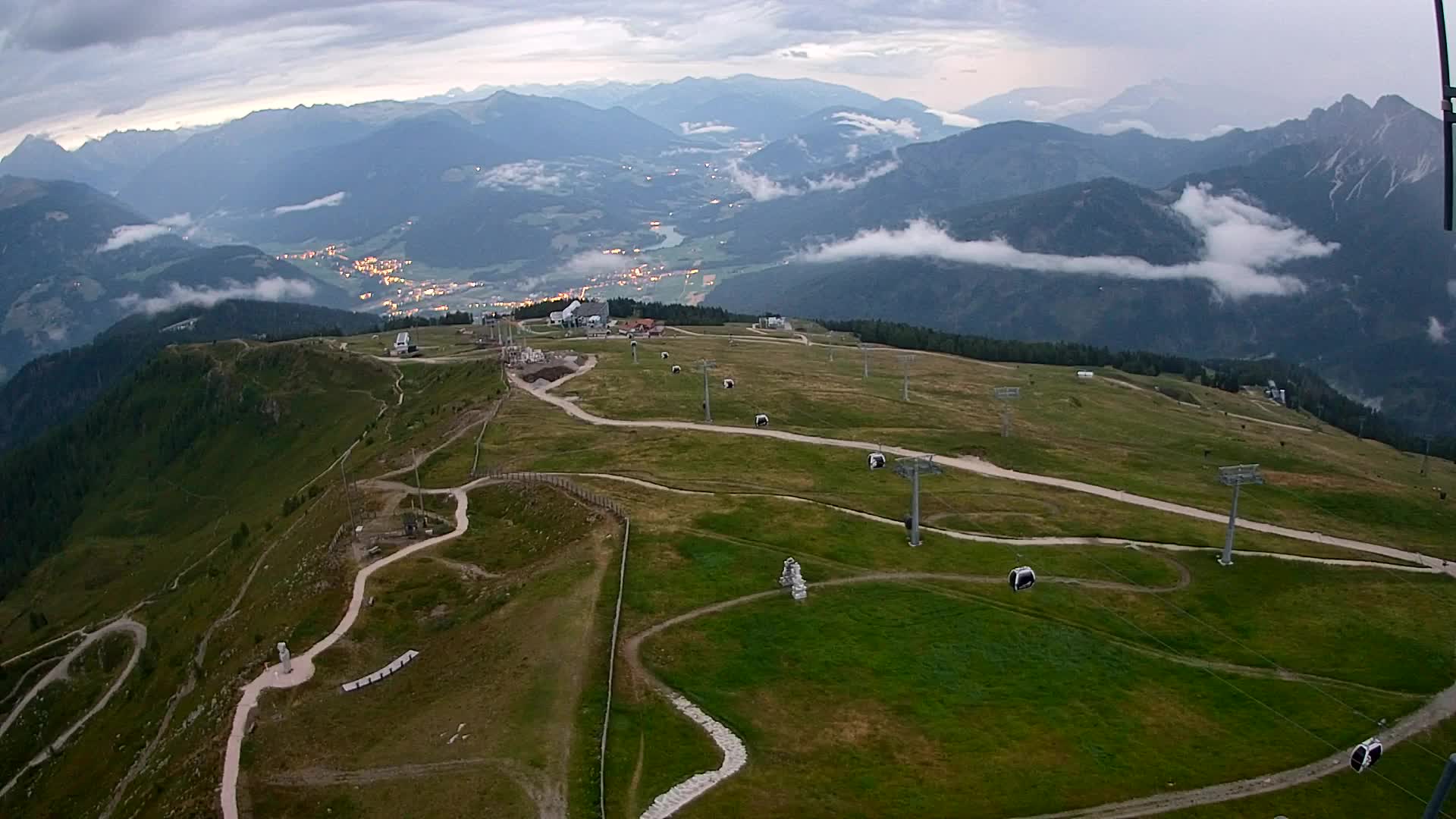 Kronplatz peak | view to Valdaora – Olang