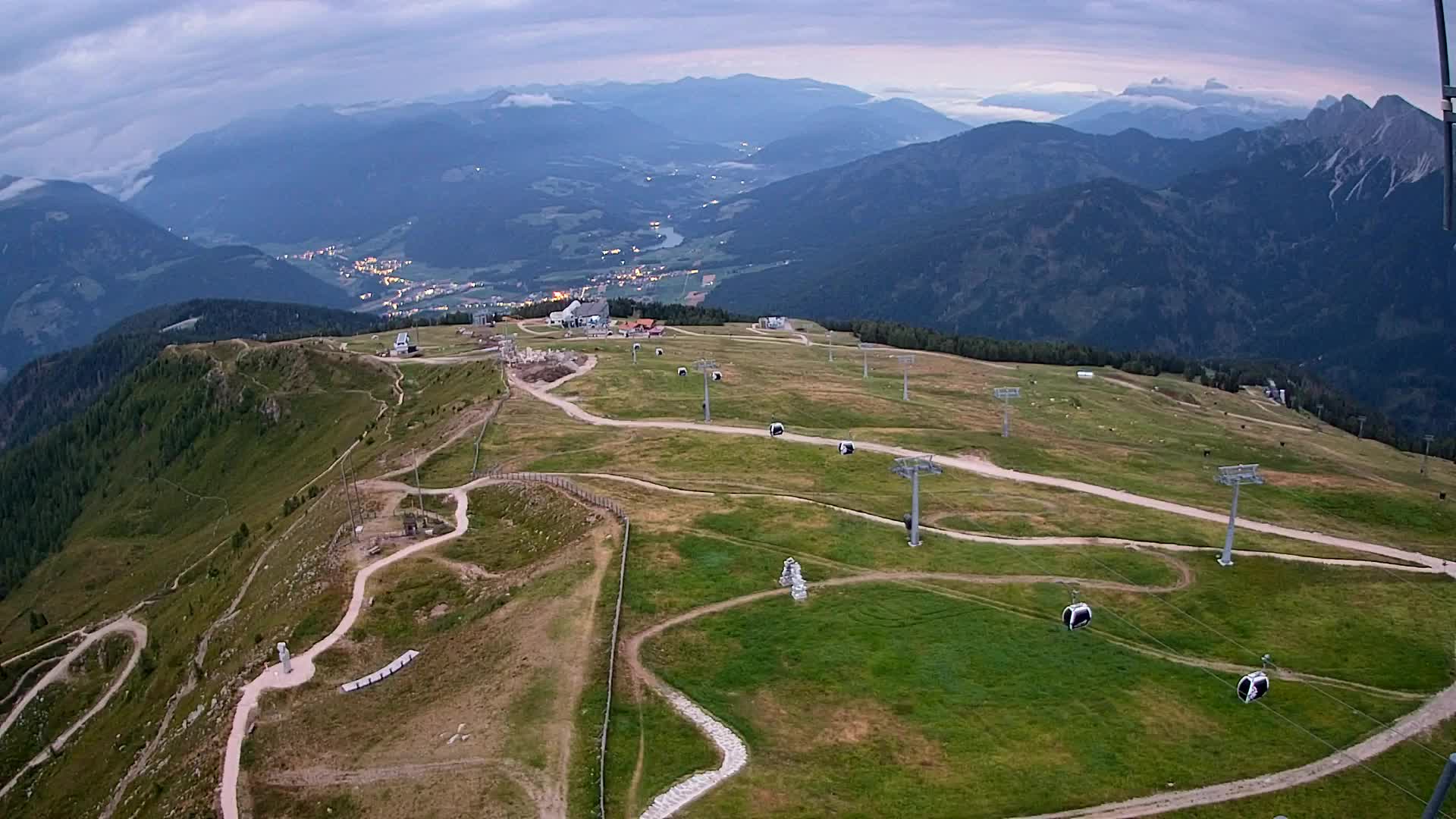 Kronplatz peak | view to Valdaora – Olang