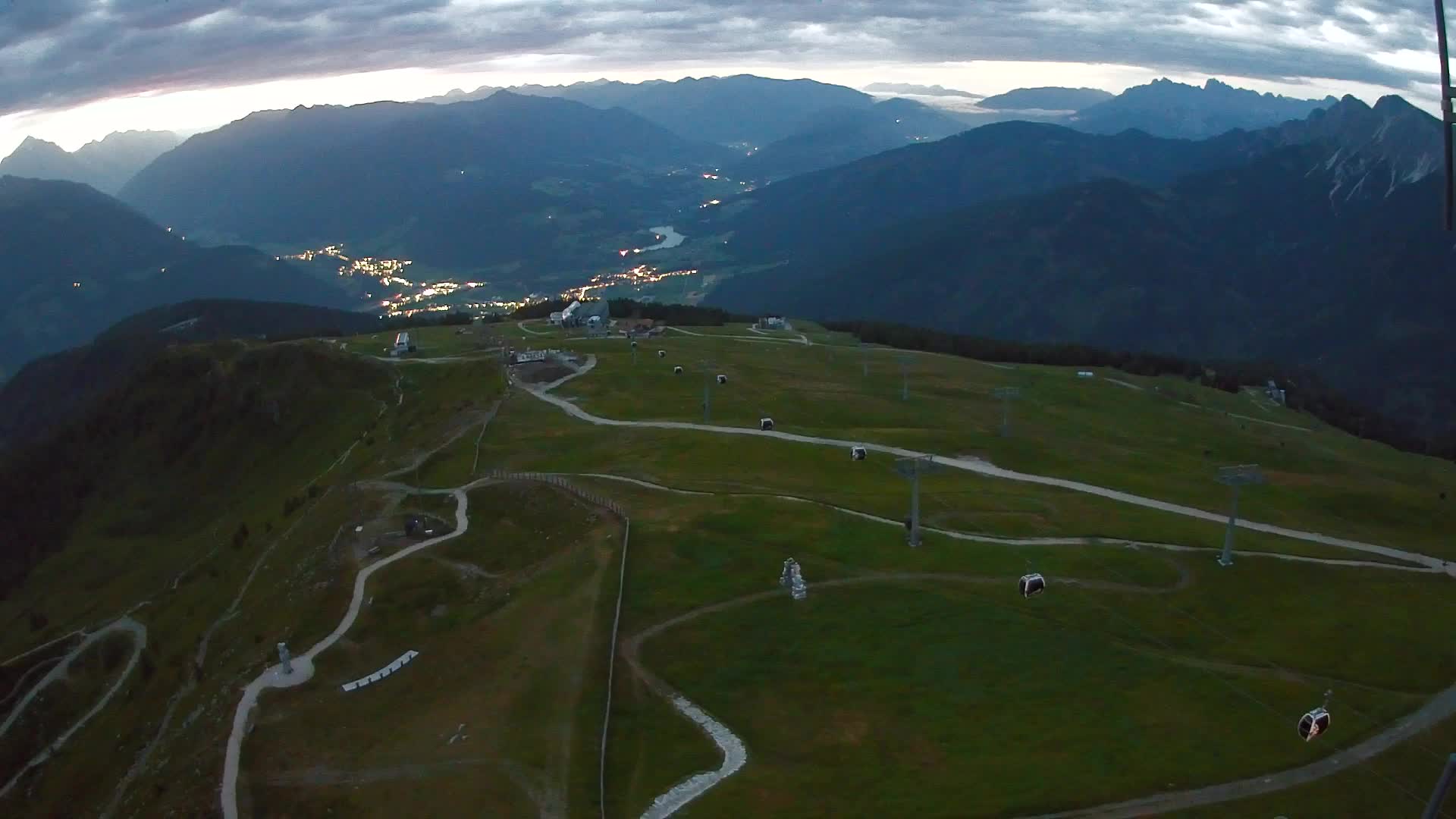 Kronplatz peak | view to Valdaora – Olang