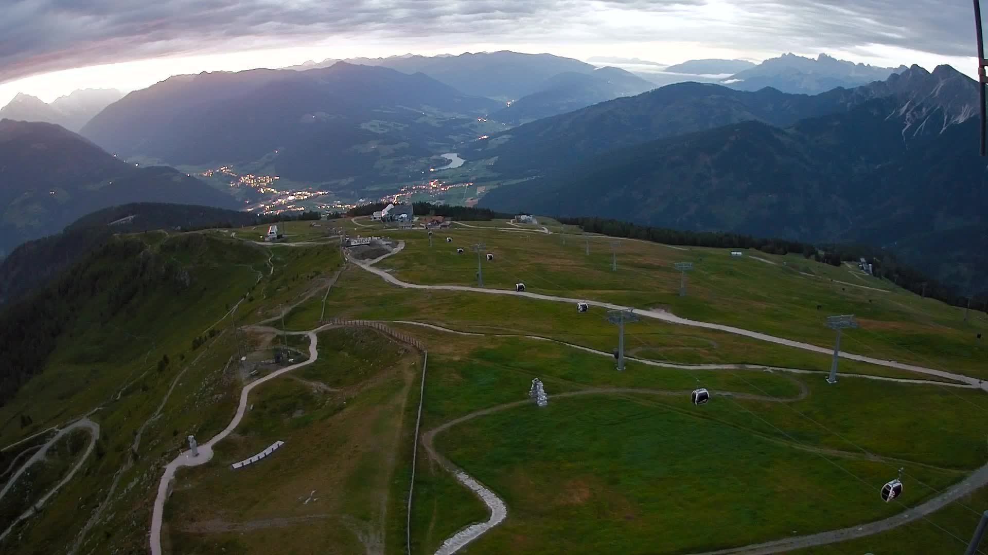 Kronplatz peak | view to Valdaora – Olang