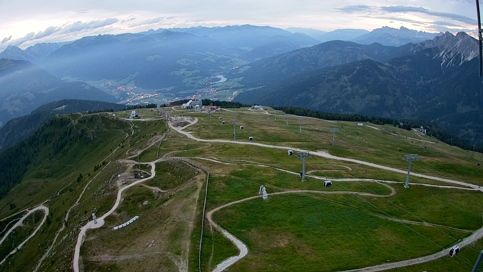Kronplatz-Gipfel | Blick nach Olang – Valdaora
