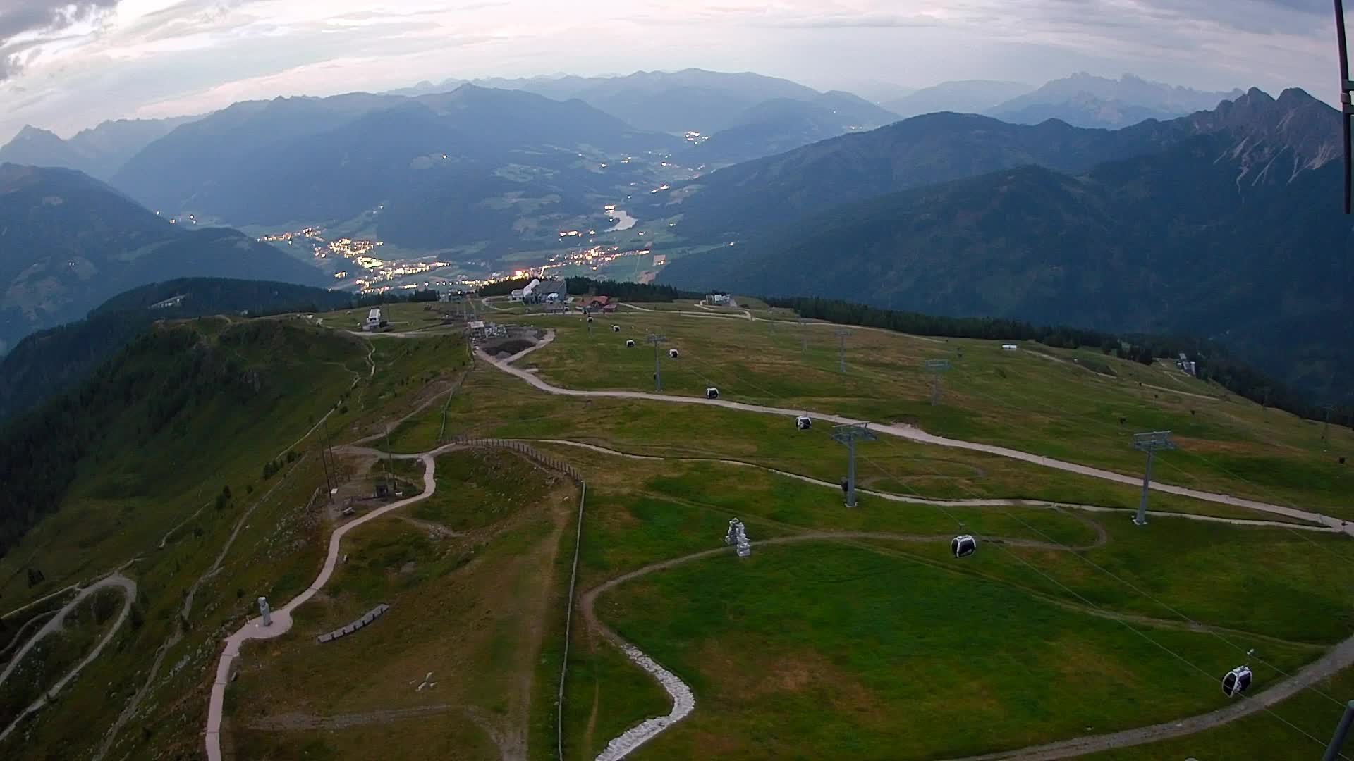 Kronplatz peak | view to Valdaora – Olang