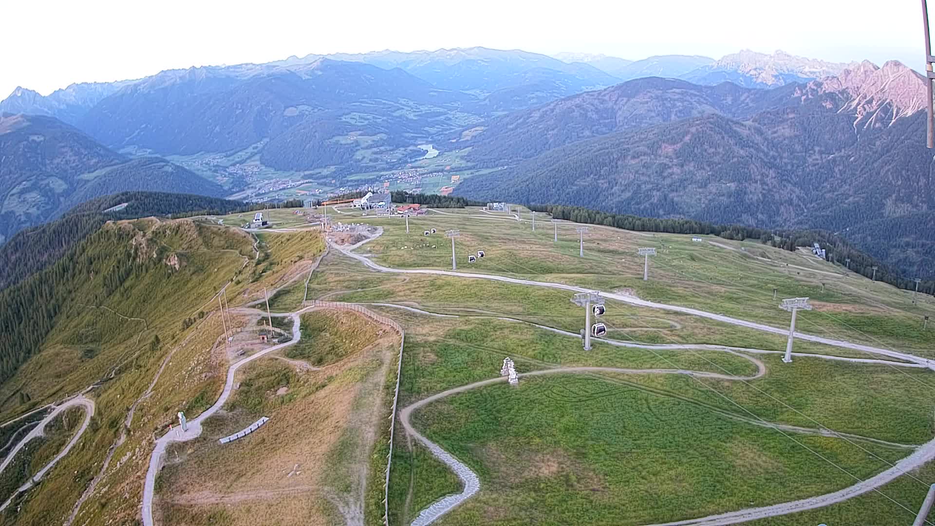 Kronplatz peak | view to Valdaora – Olang
