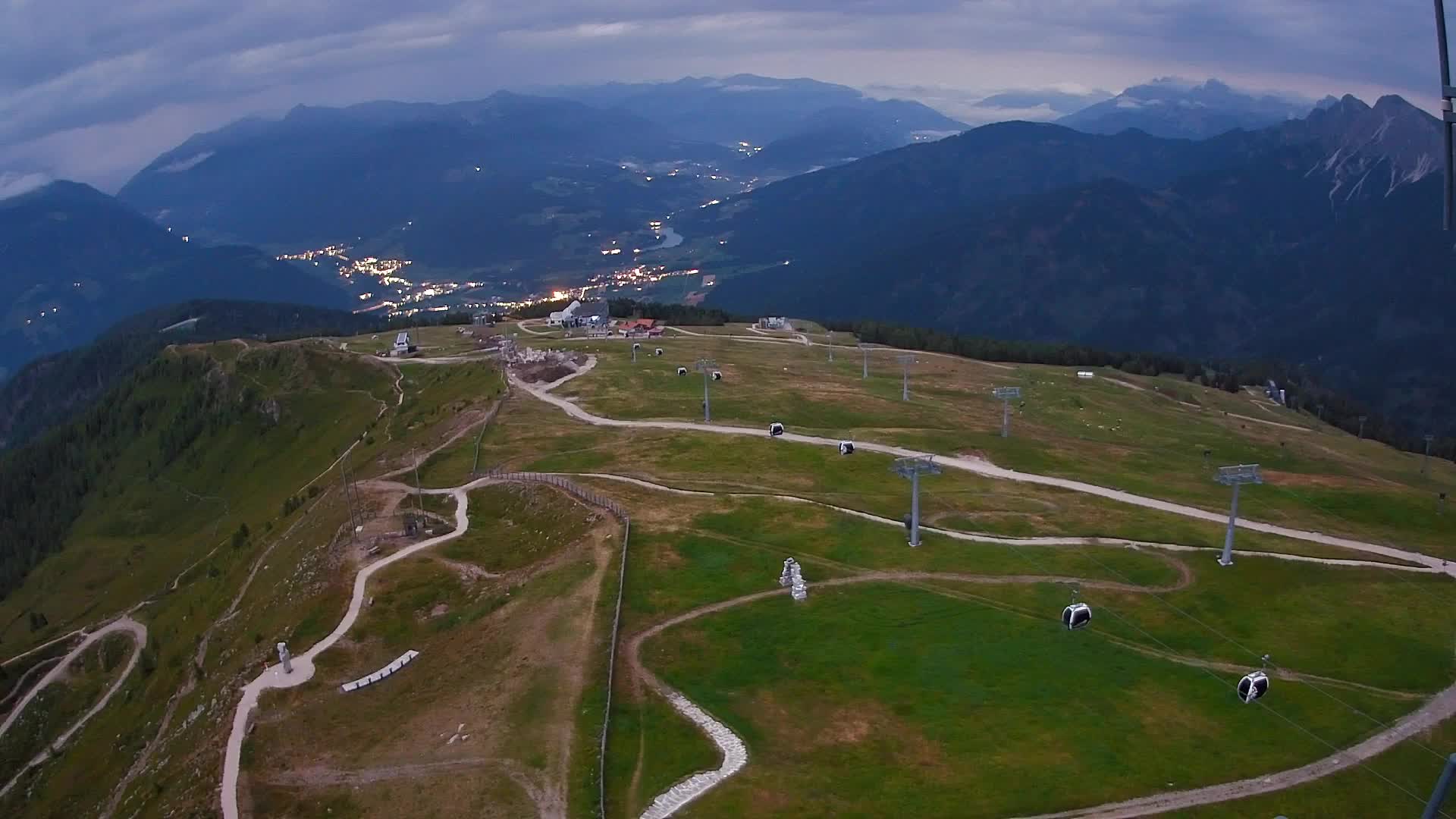 Kronplatz peak | view to Valdaora – Olang