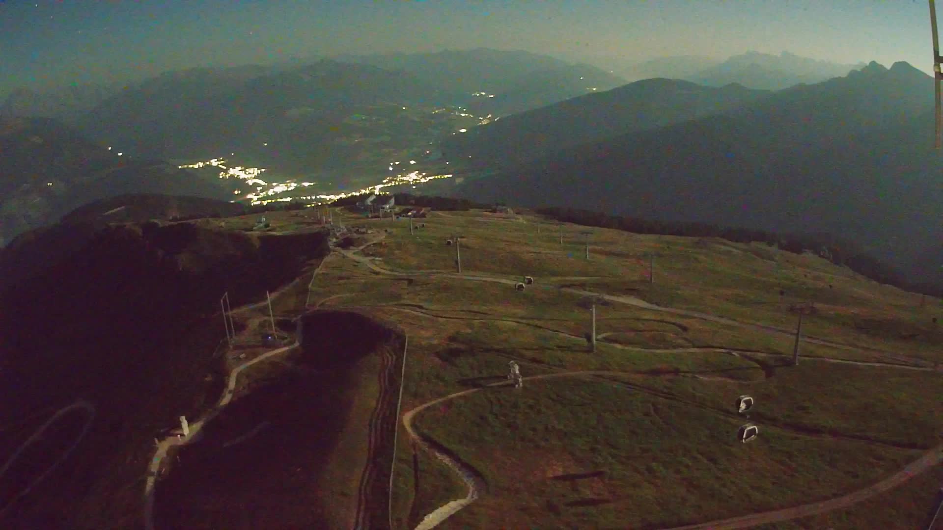 Kronplatz peak | view to Valdaora – Olang