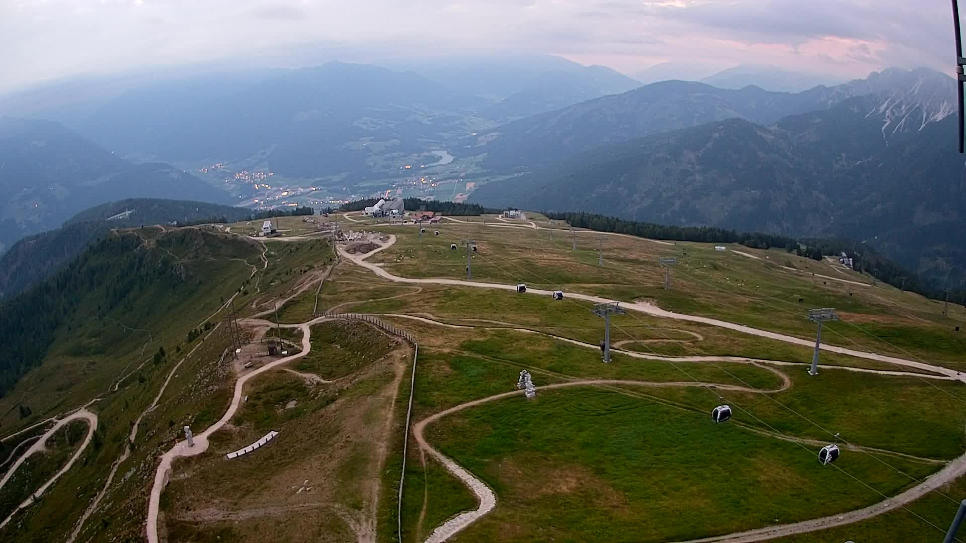 Kronplatz peak | view to Valdaora – Olang
