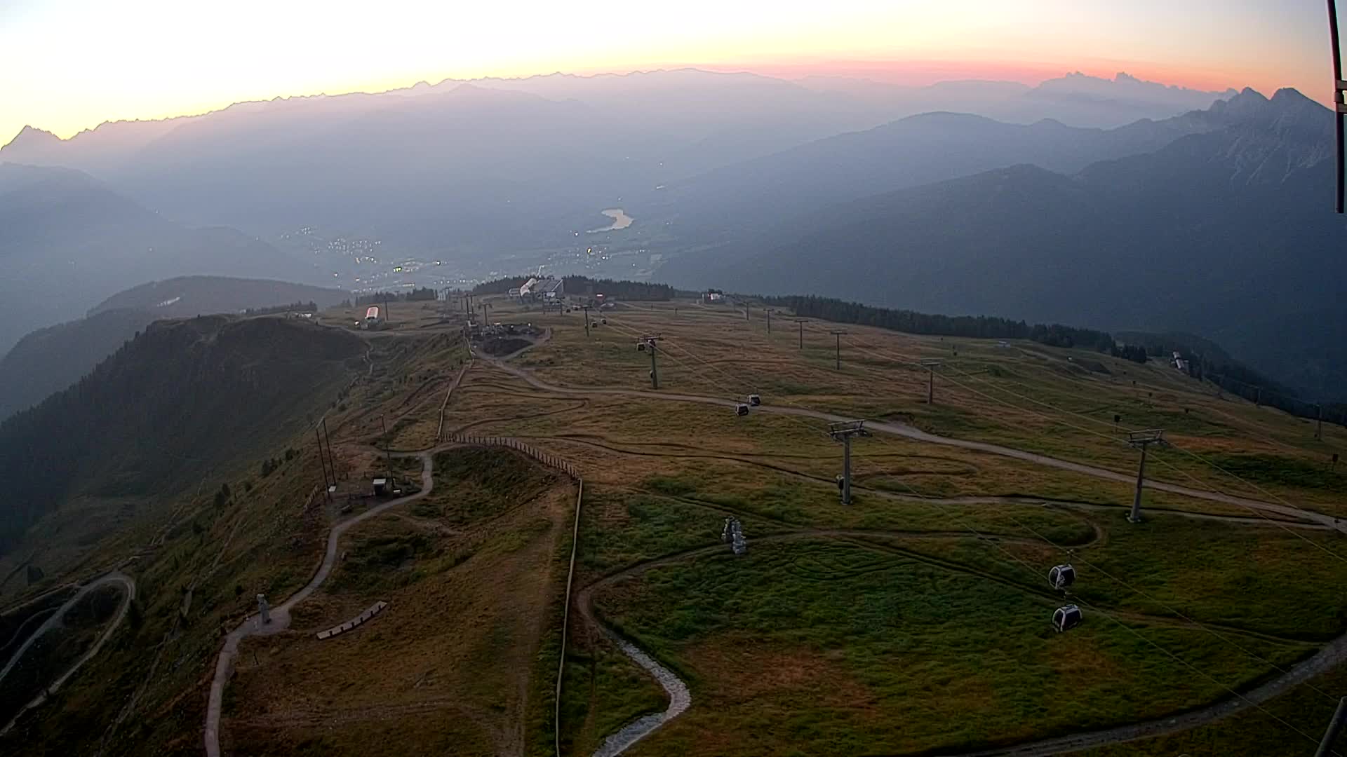 Kronplatz peak | view to Valdaora – Olang