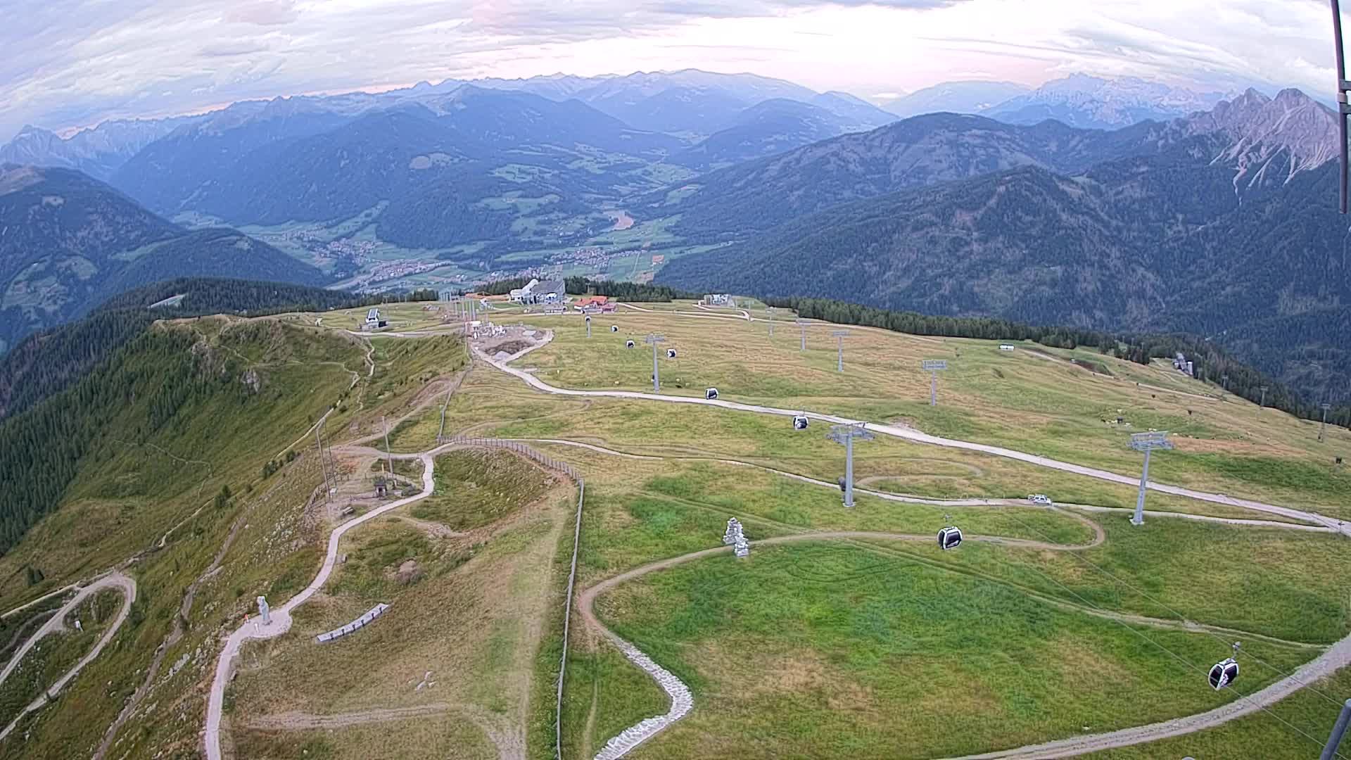 Kronplatz peak | view to Valdaora – Olang
